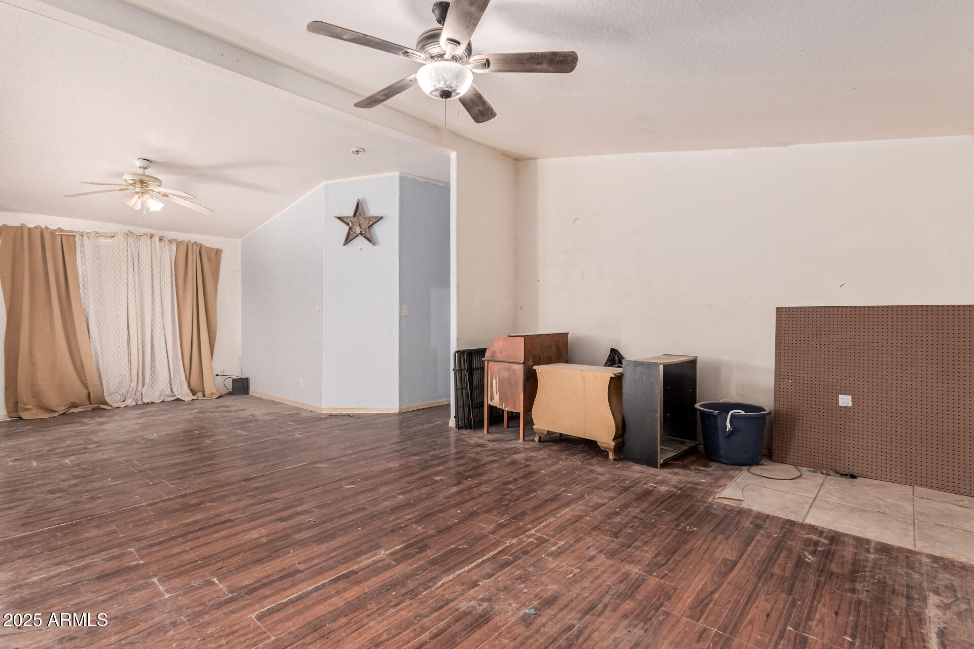 9800 E BUTTE MEADOWS Lane