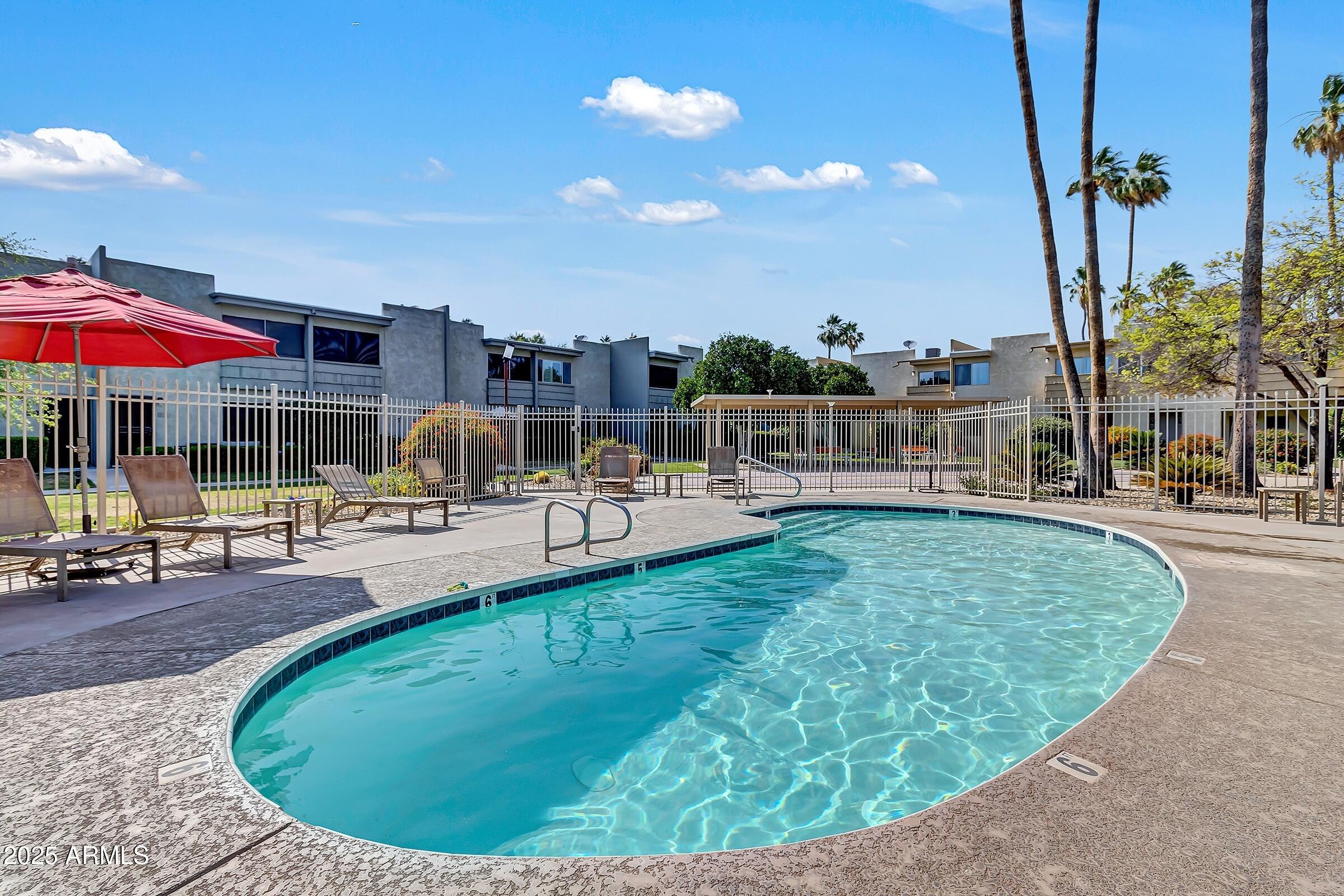 4600 N 68TH Street, 319