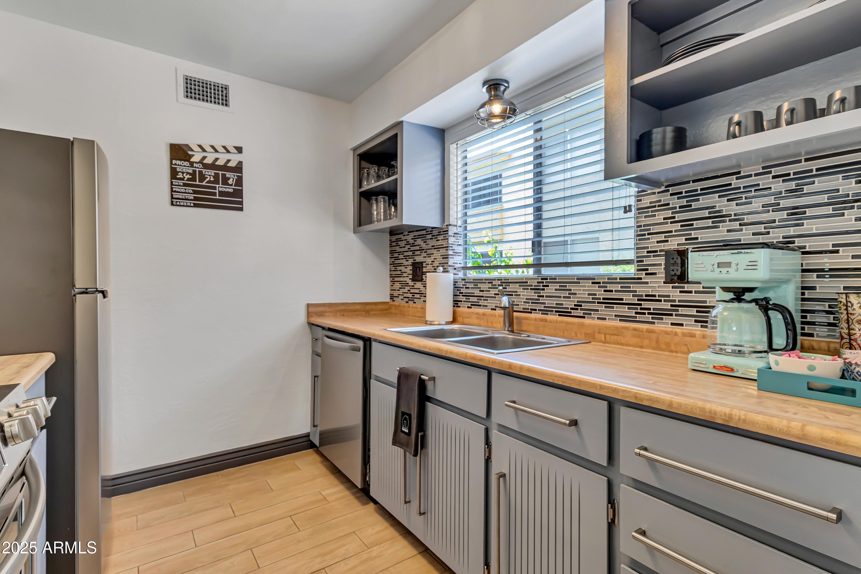 4600 N 68TH Street, 319