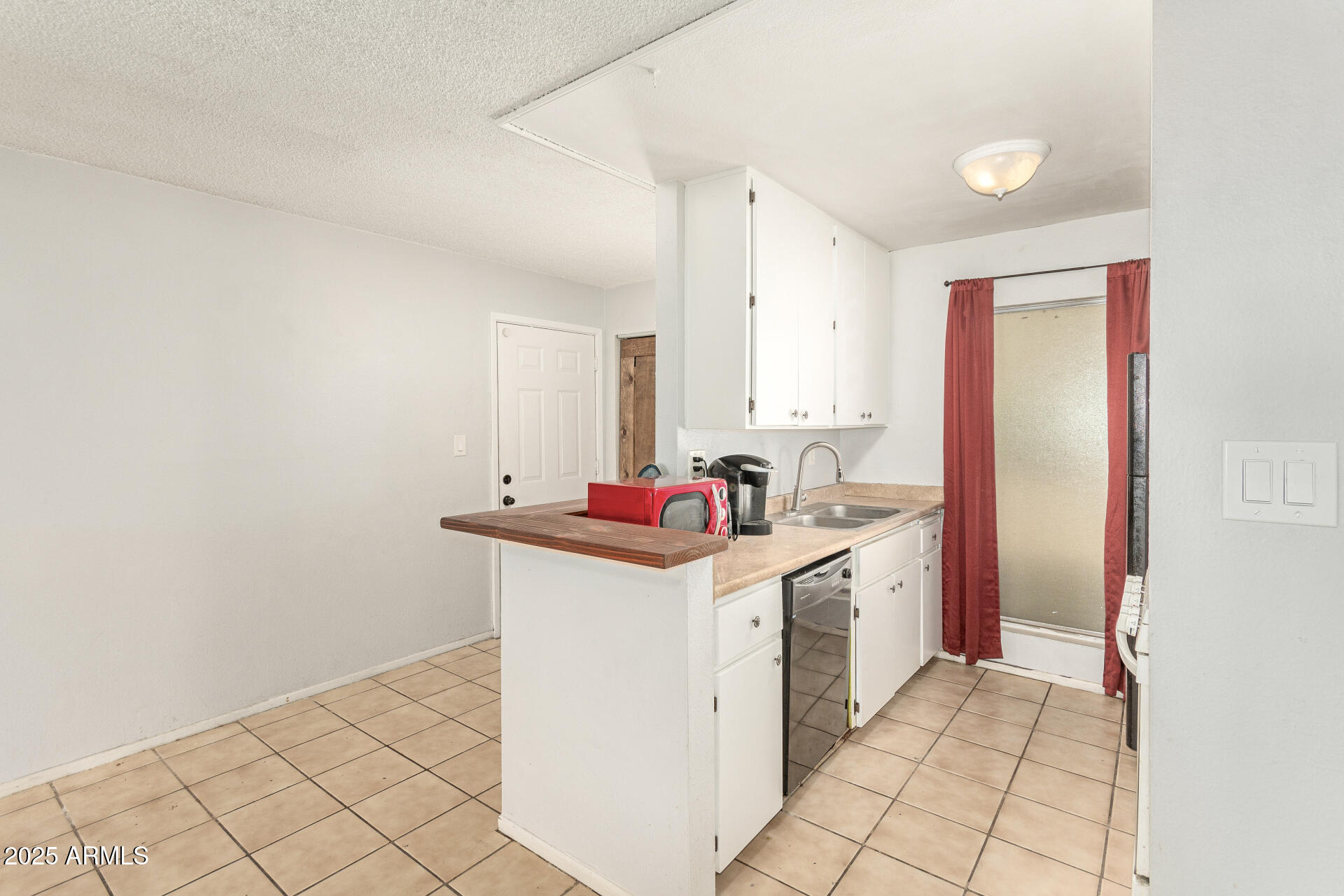 1701 W Tuckey Lane, 134