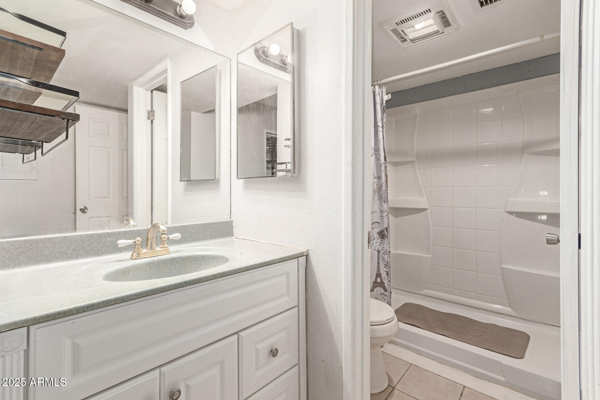 1701 W Tuckey Lane, 134