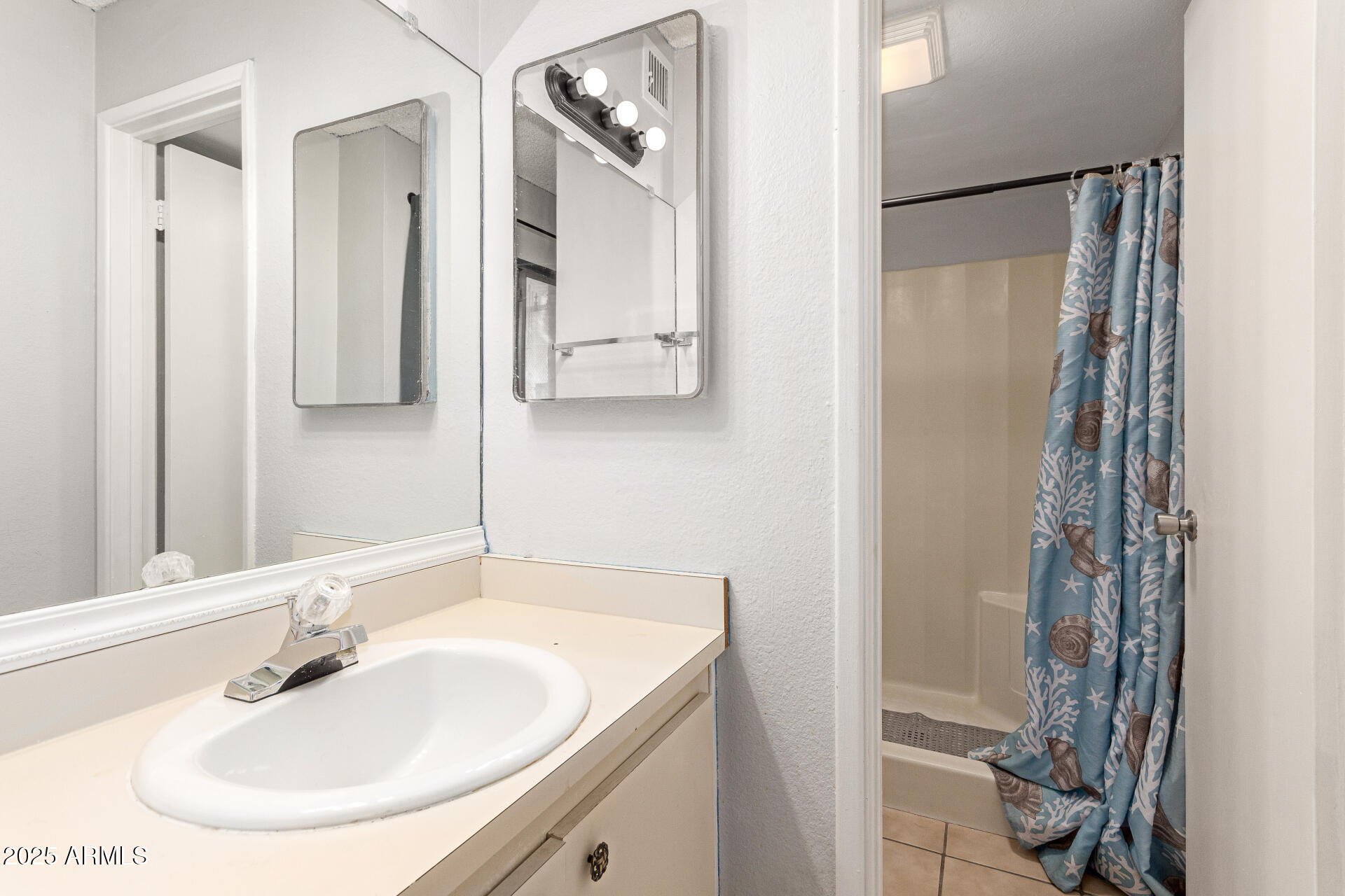 1701 W Tuckey Lane, 134