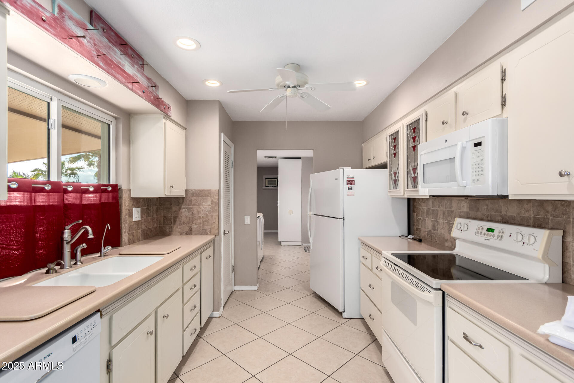 9715 W GREENWAY Road