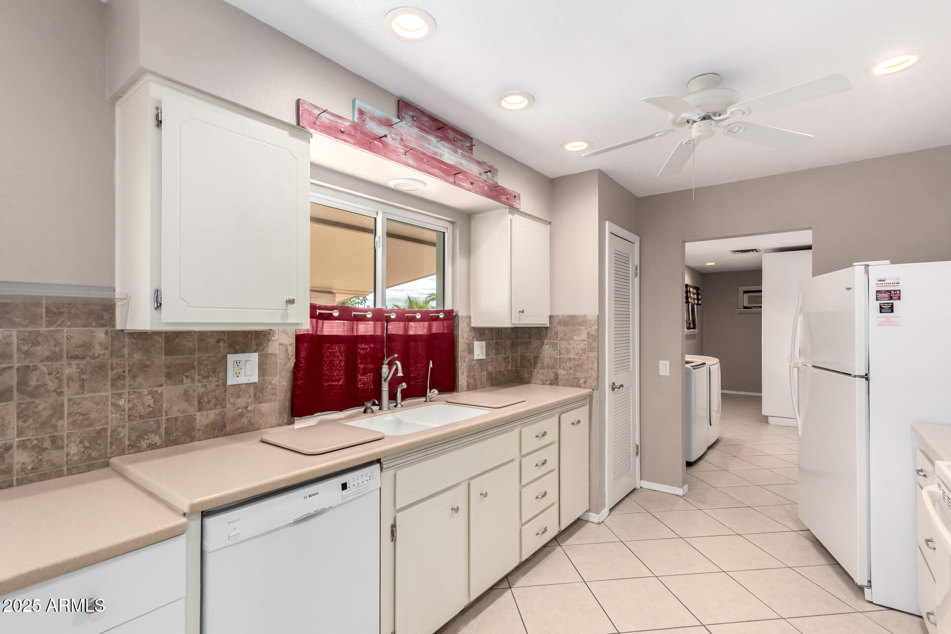 9715 W GREENWAY Road