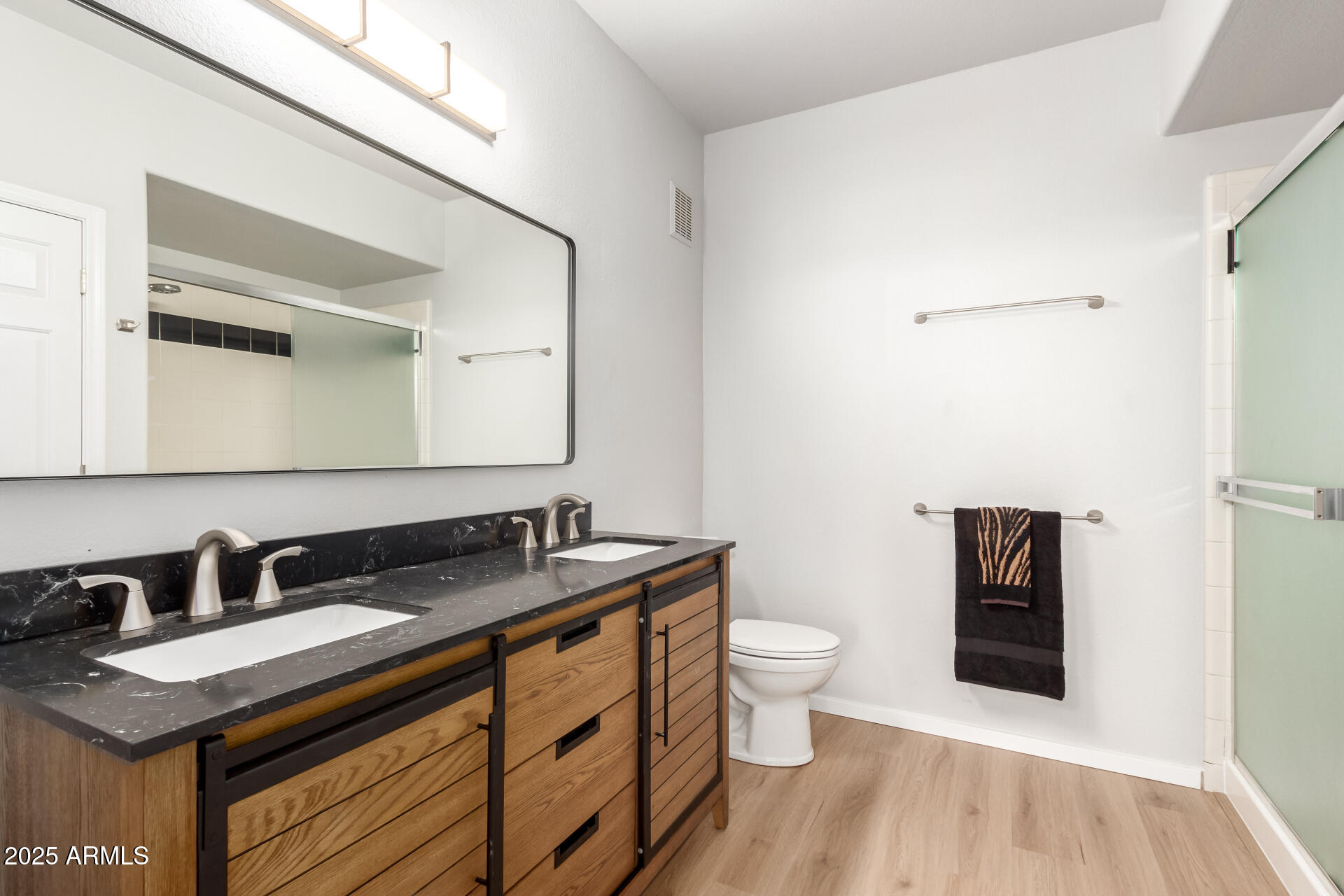 9820 N CENTRAL Avenue, 130