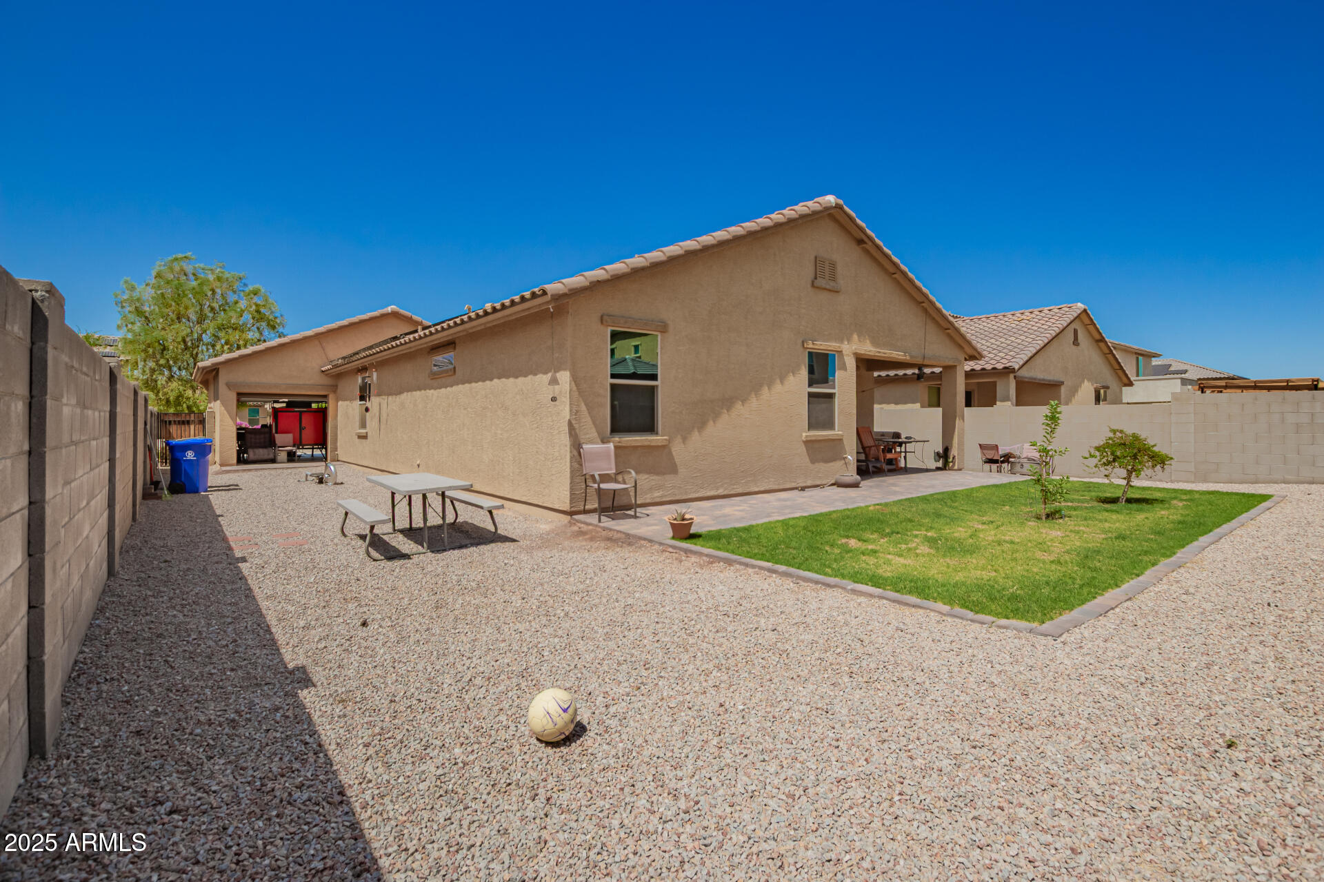 18241 W FOOTHILL Drive