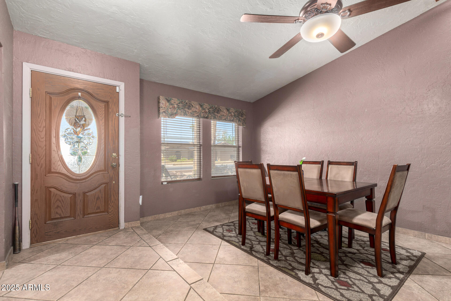 3915 W VOLTAIRE Avenue