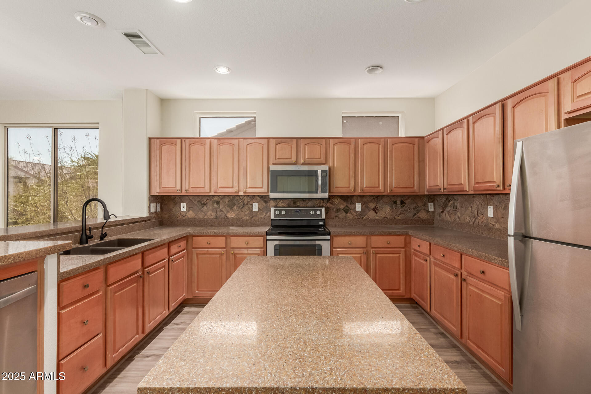 15801 W GOLDENROD Drive