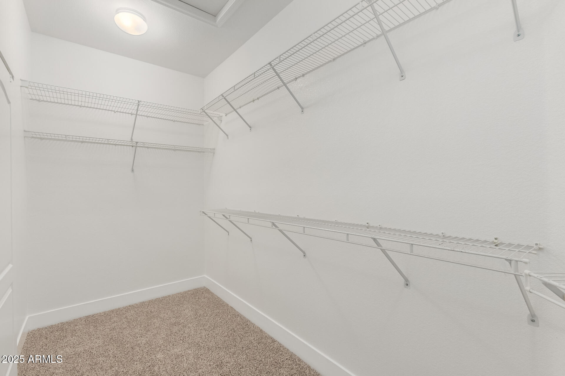 15801 W GOLDENROD Drive