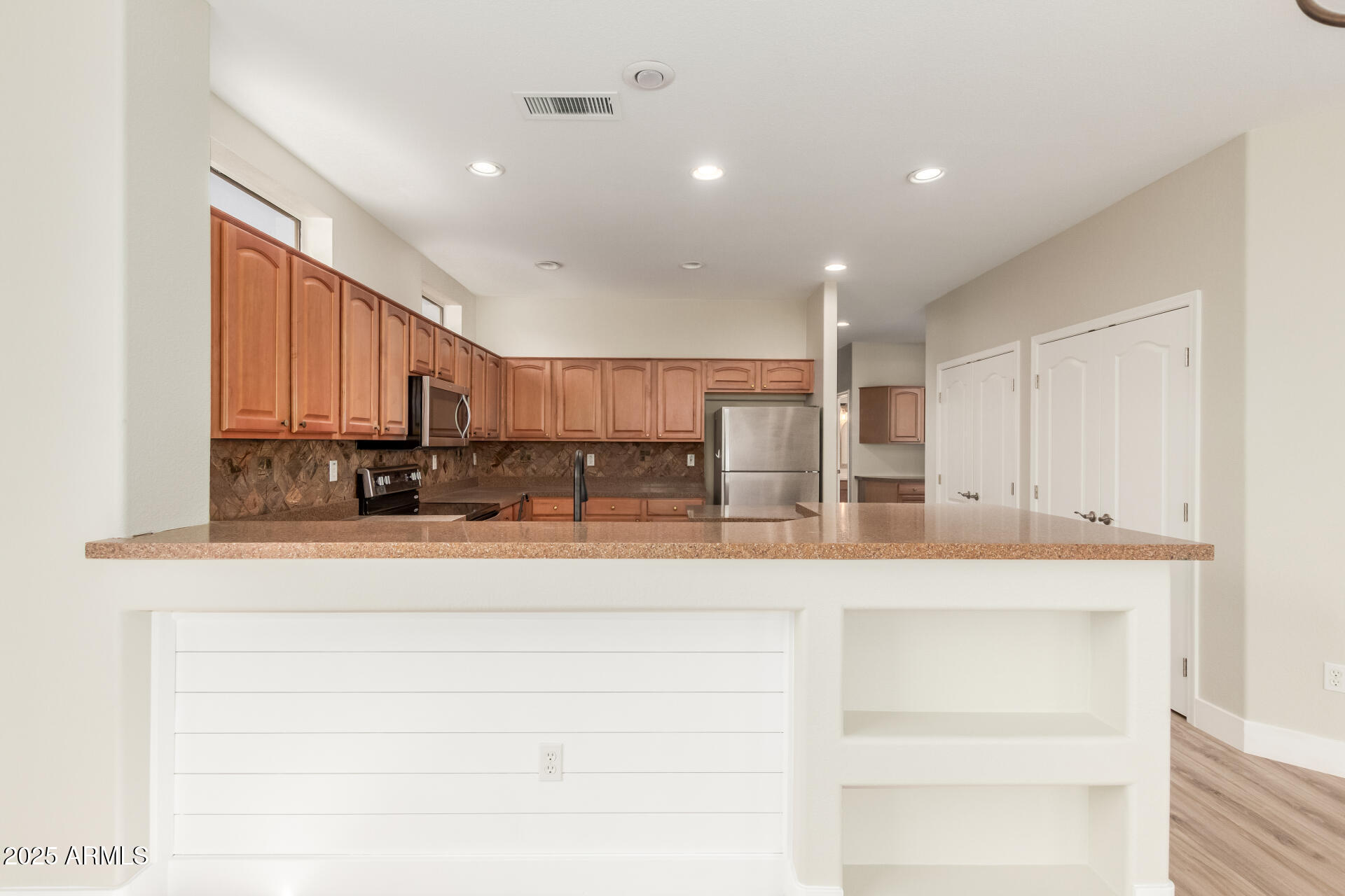 15801 W GOLDENROD Drive