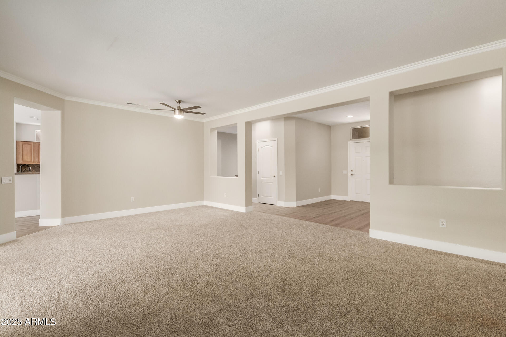 15801 W GOLDENROD Drive