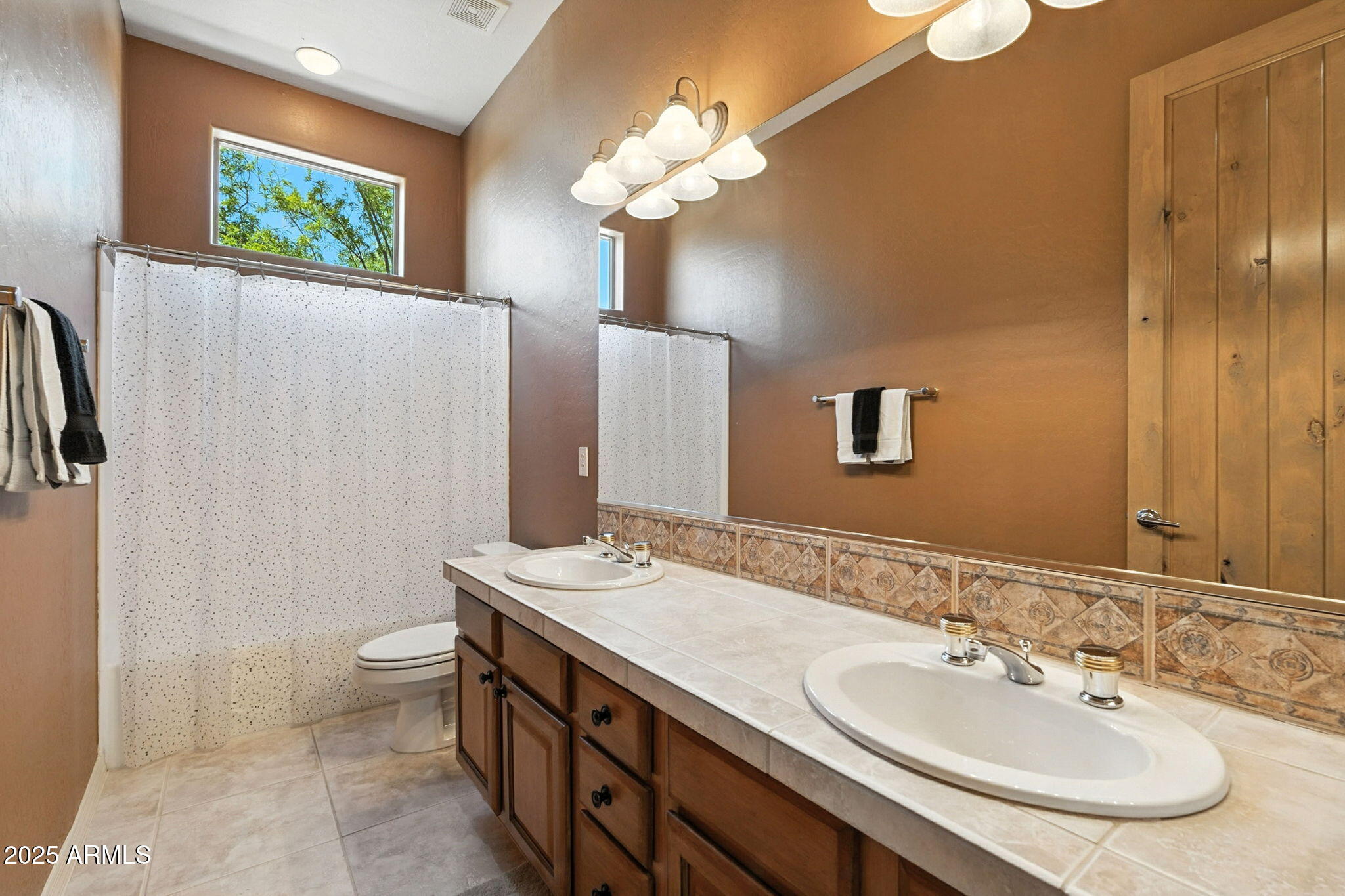 9422 E SANDY VISTA Drive