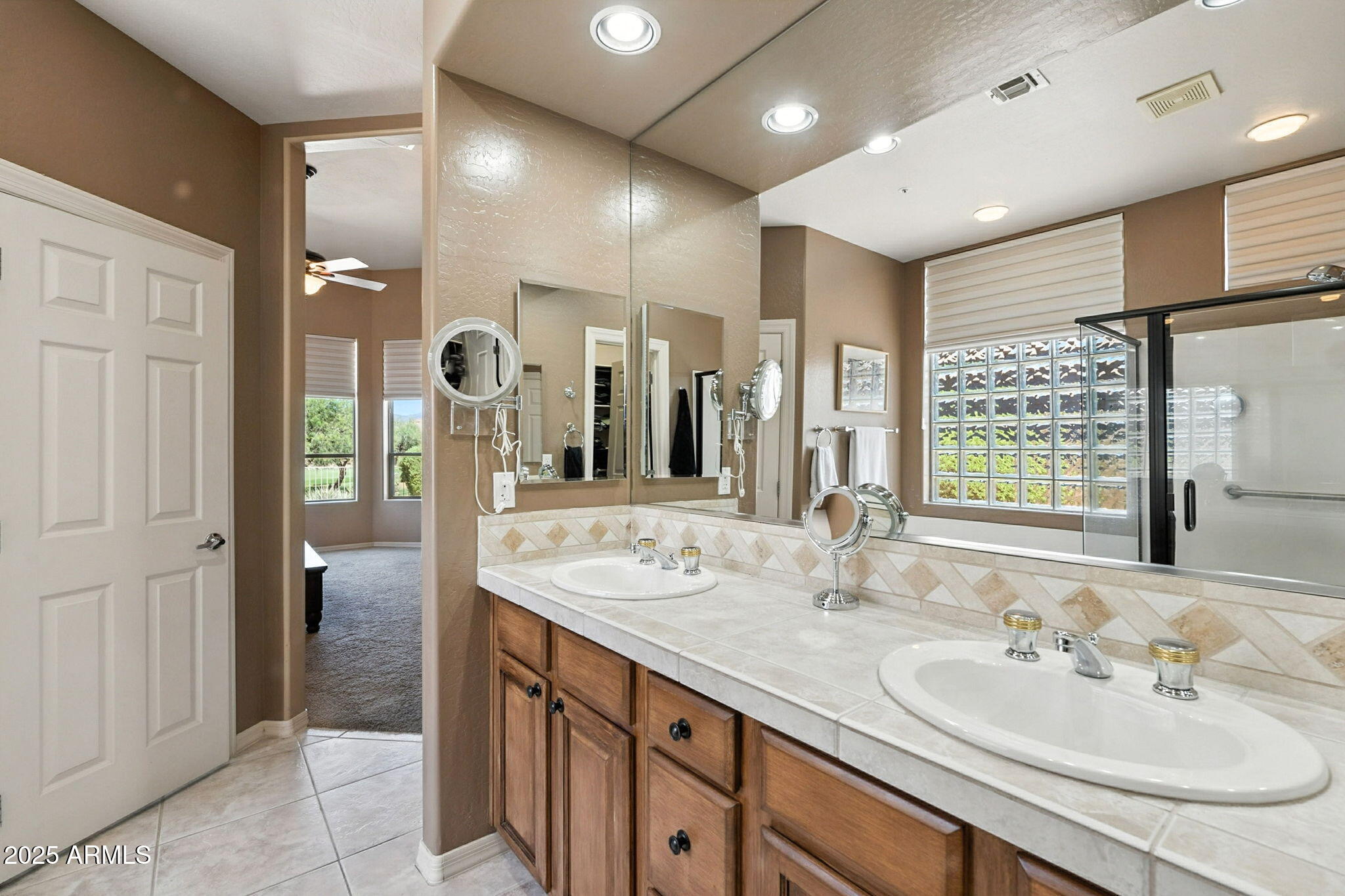 9422 E SANDY VISTA Drive