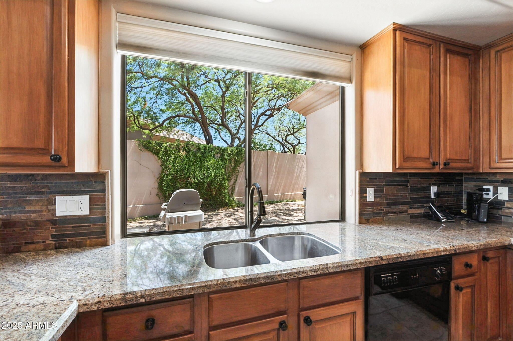 9422 E SANDY VISTA Drive