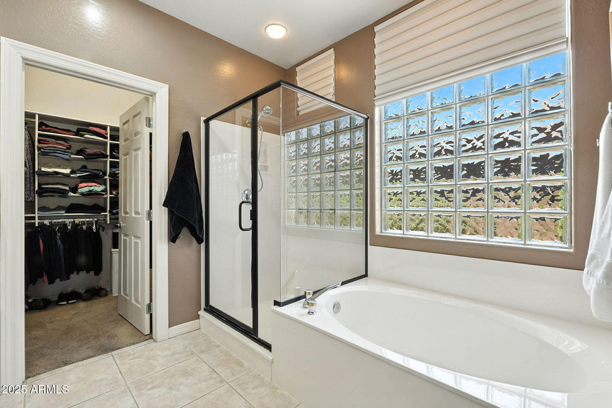 9422 E SANDY VISTA Drive