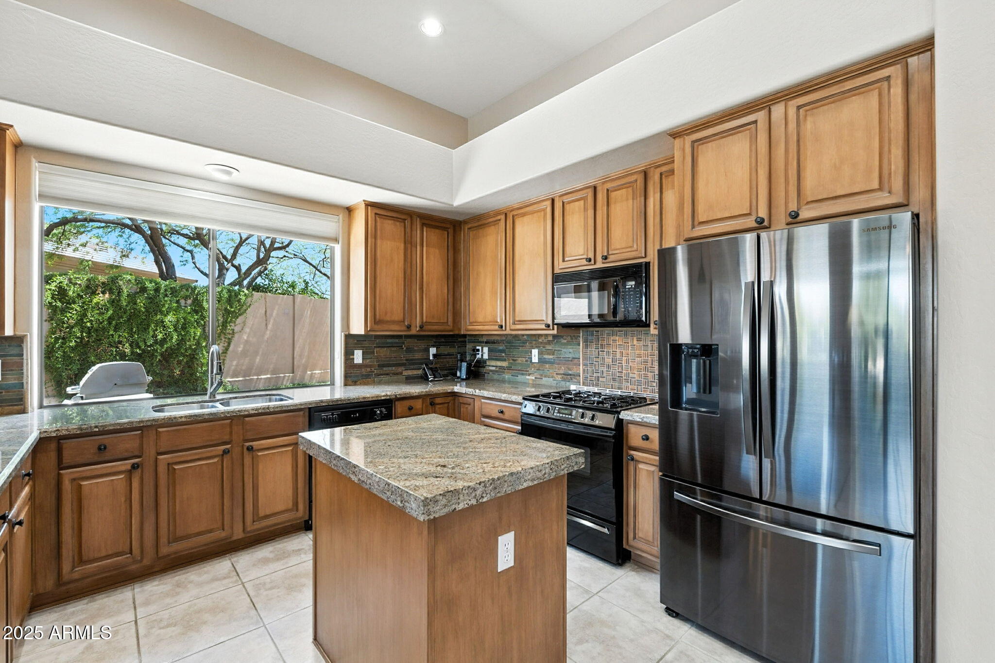 9422 E SANDY VISTA Drive