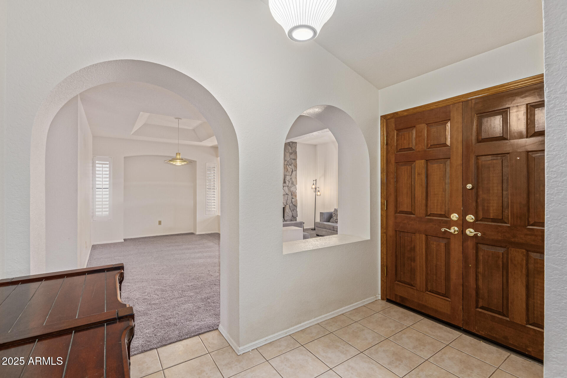 6719 W KERRY Lane