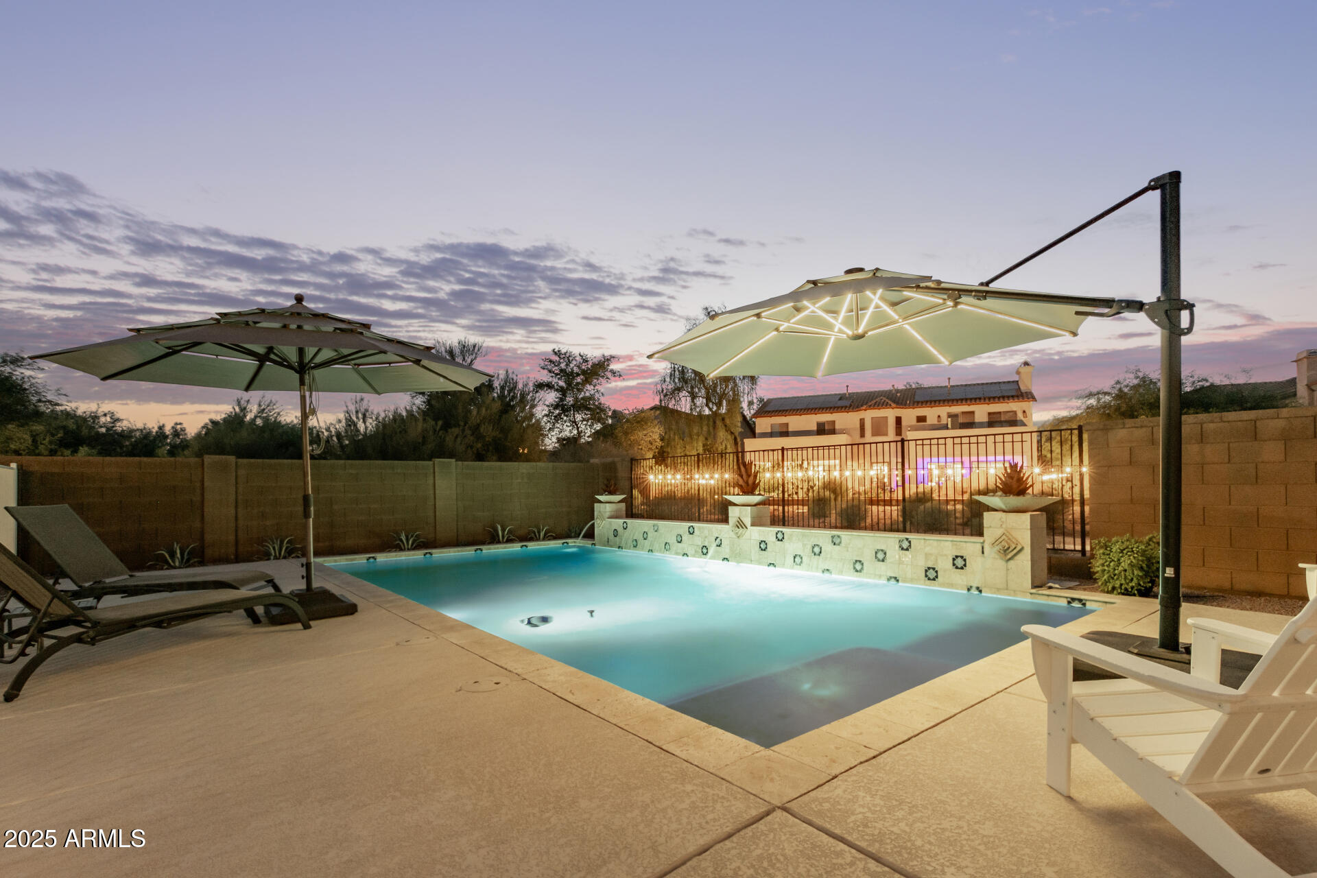 1809 W CALLE MARITA Drive