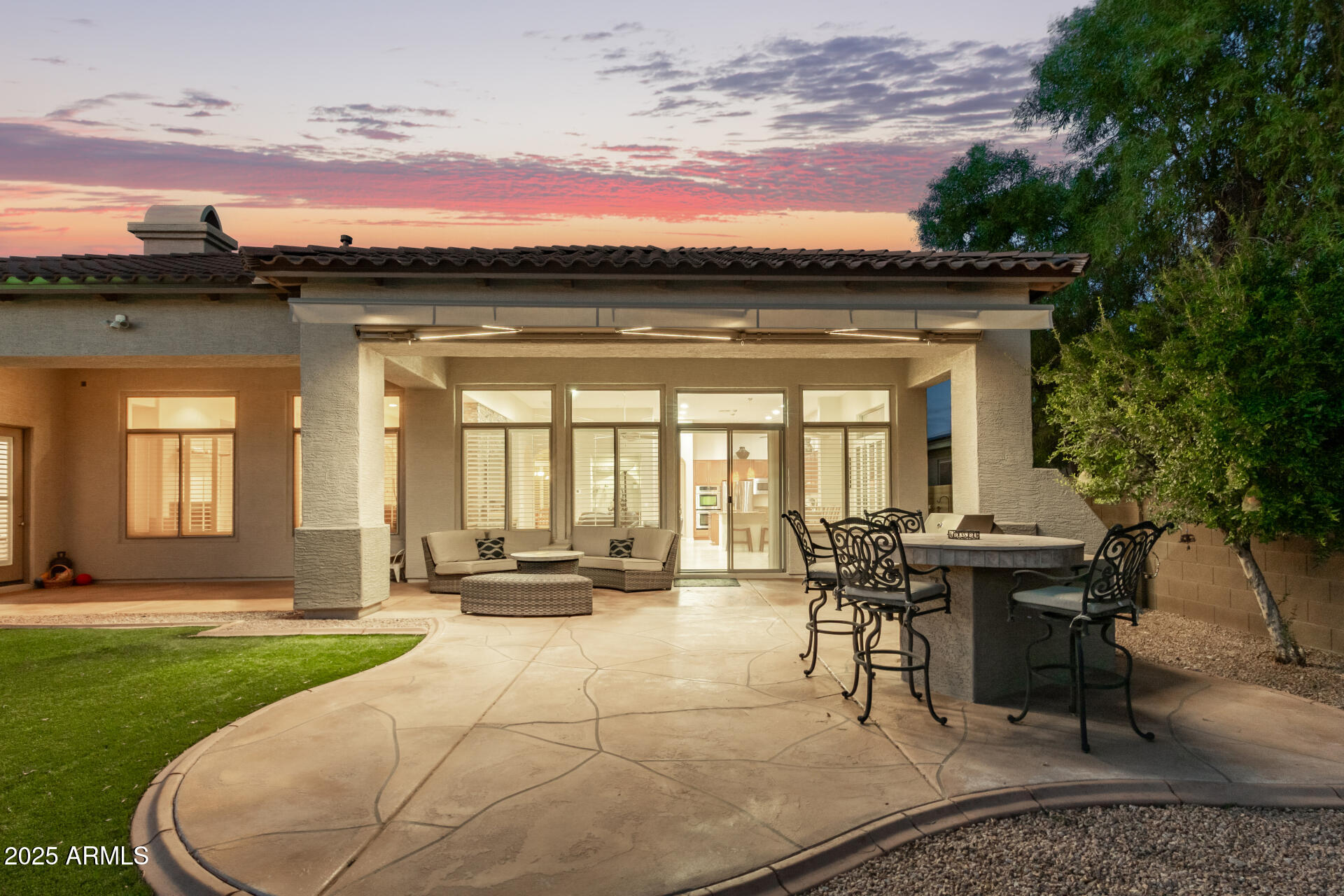 1809 W CALLE MARITA Drive