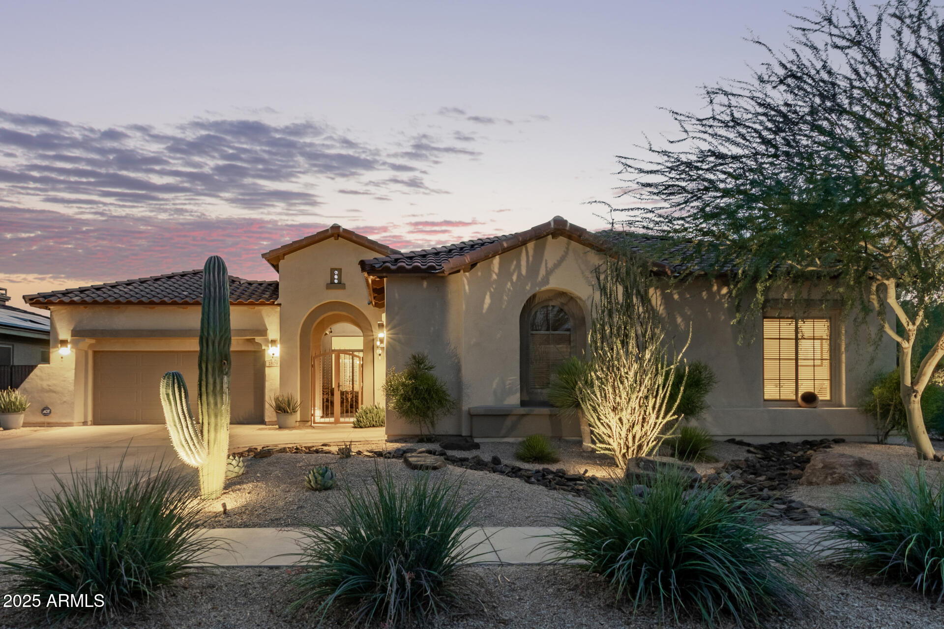 1809 W CALLE MARITA Drive