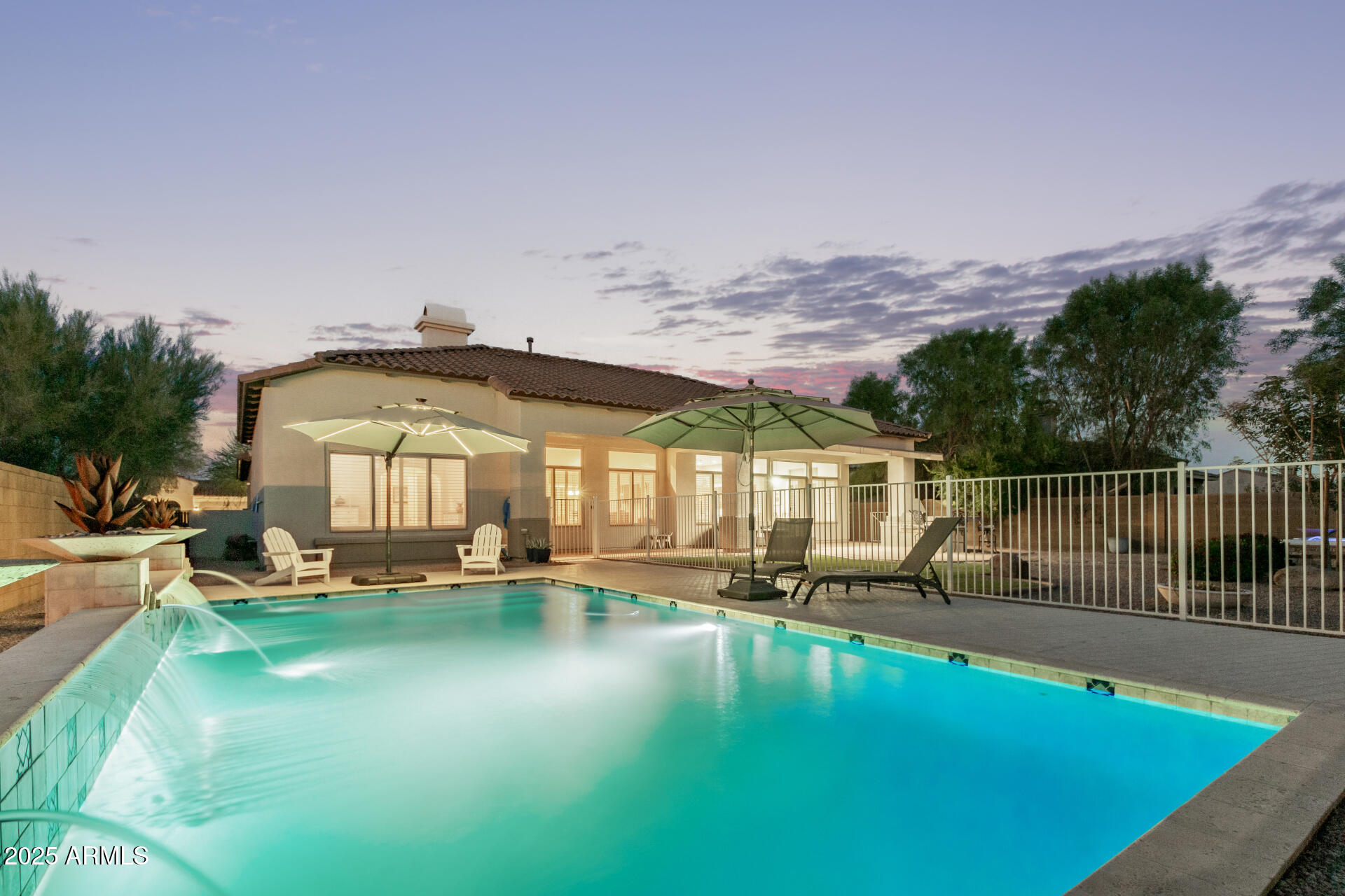 1809 W CALLE MARITA Drive