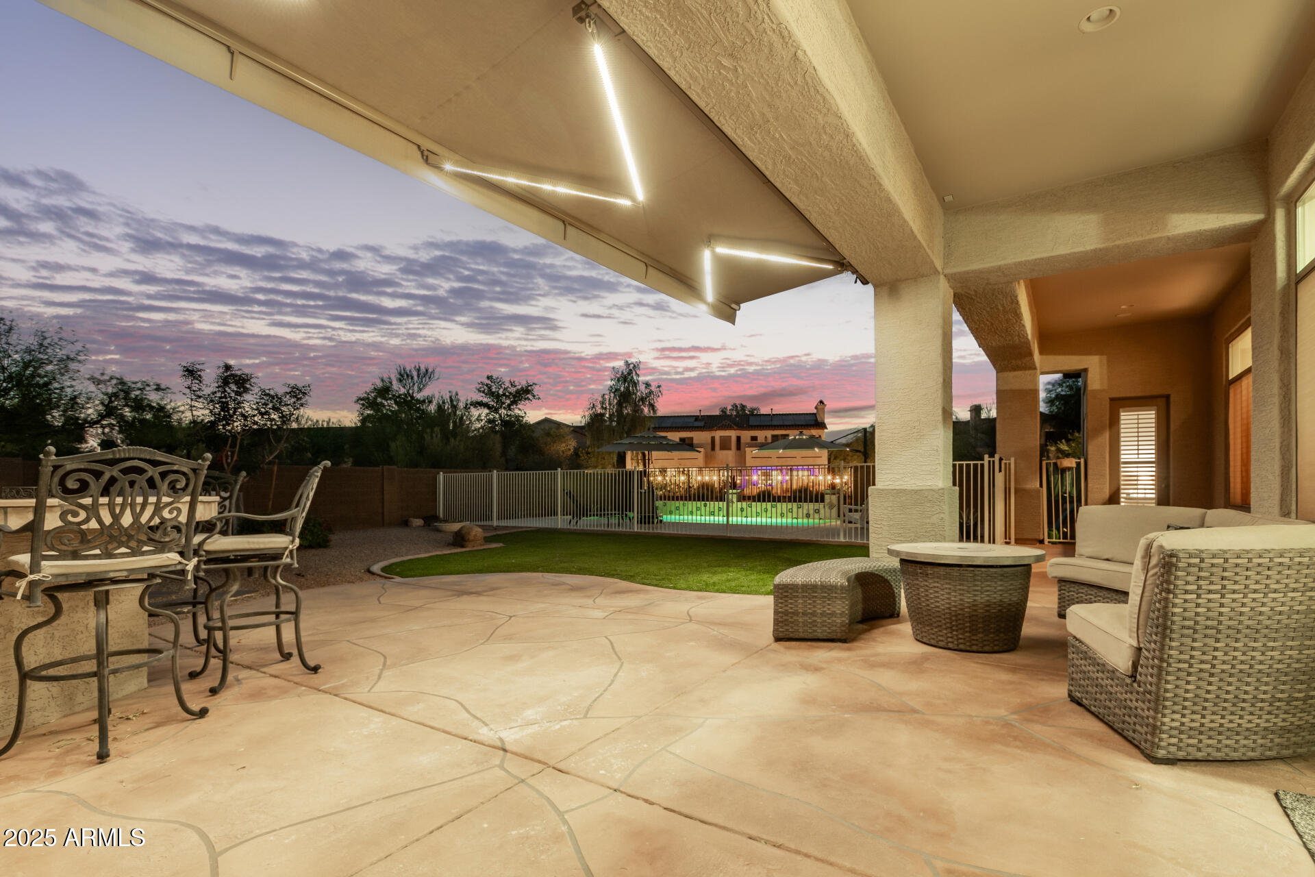 1809 W CALLE MARITA Drive