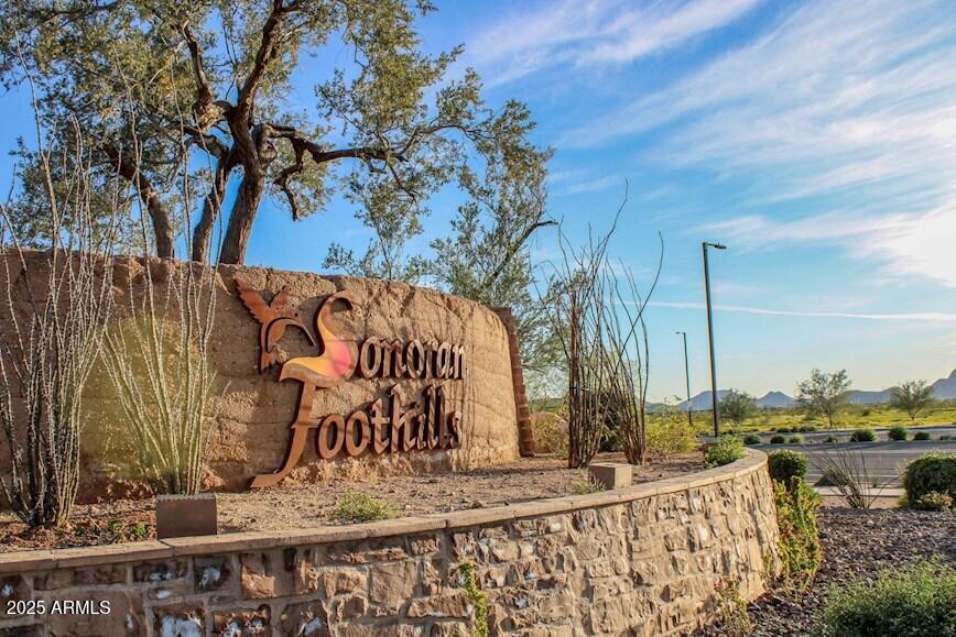 1809 W CALLE MARITA Drive