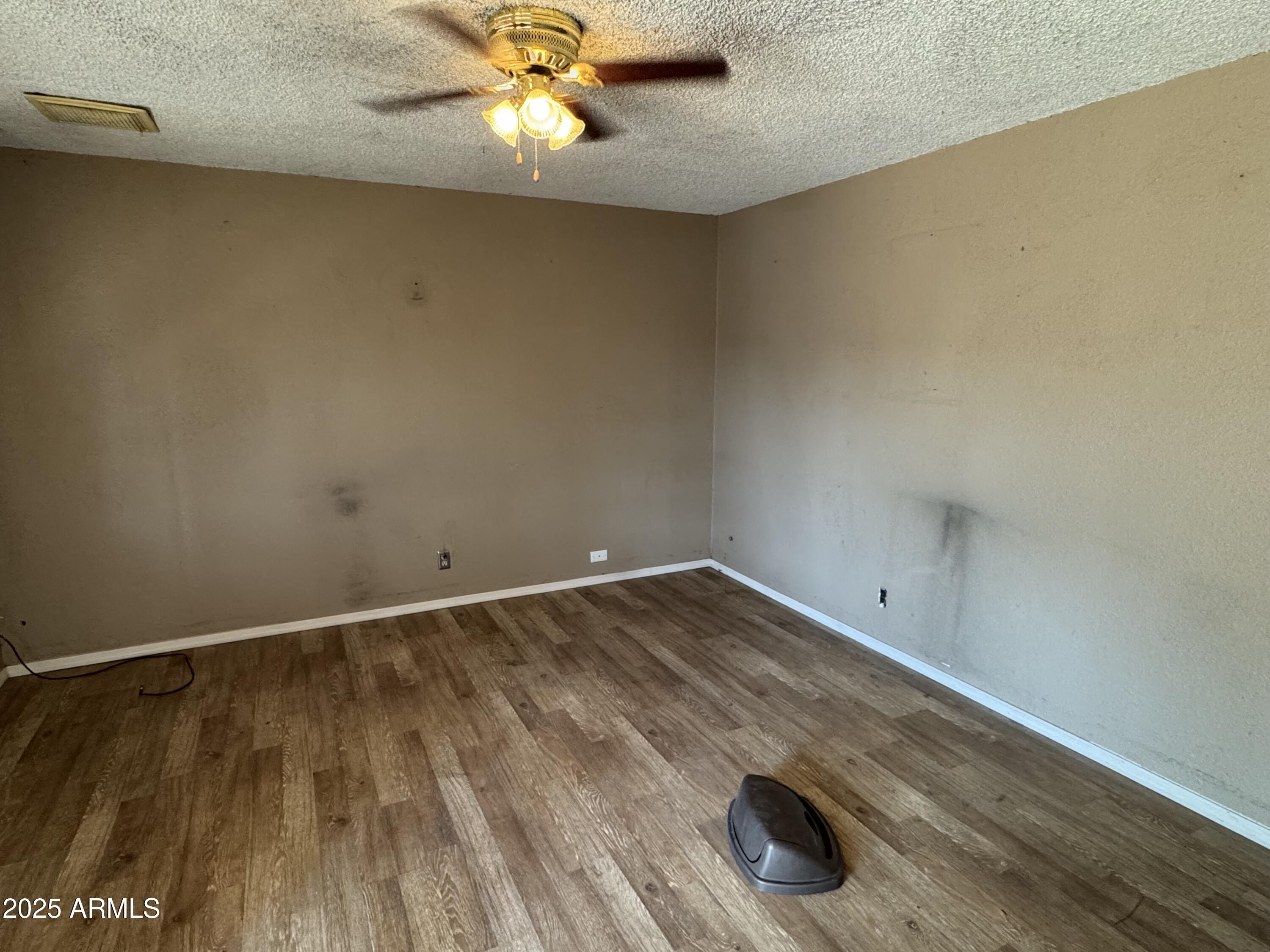 3032 W WINDROSE Drive