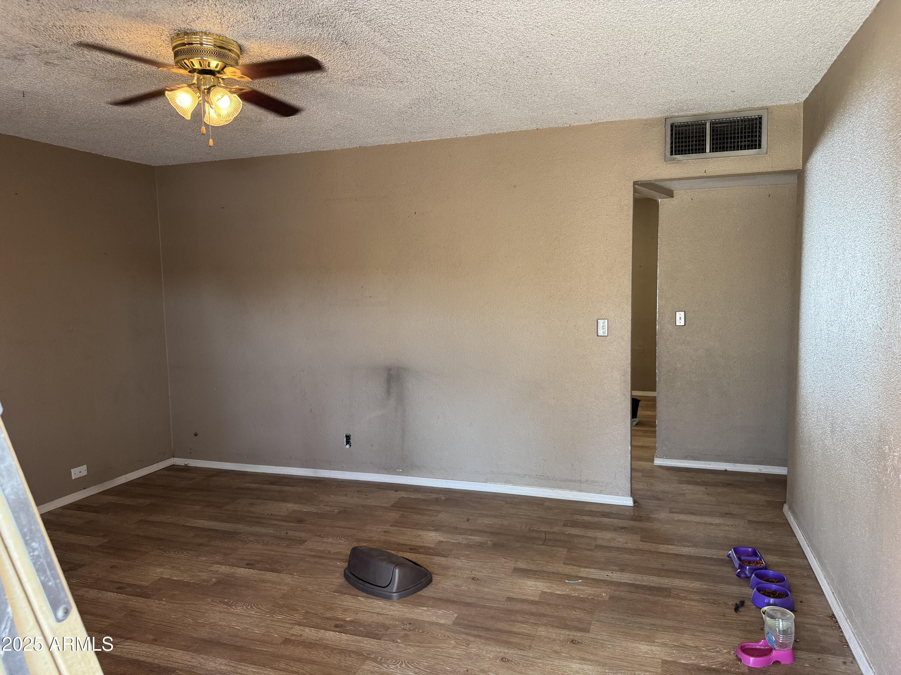 3032 W WINDROSE Drive