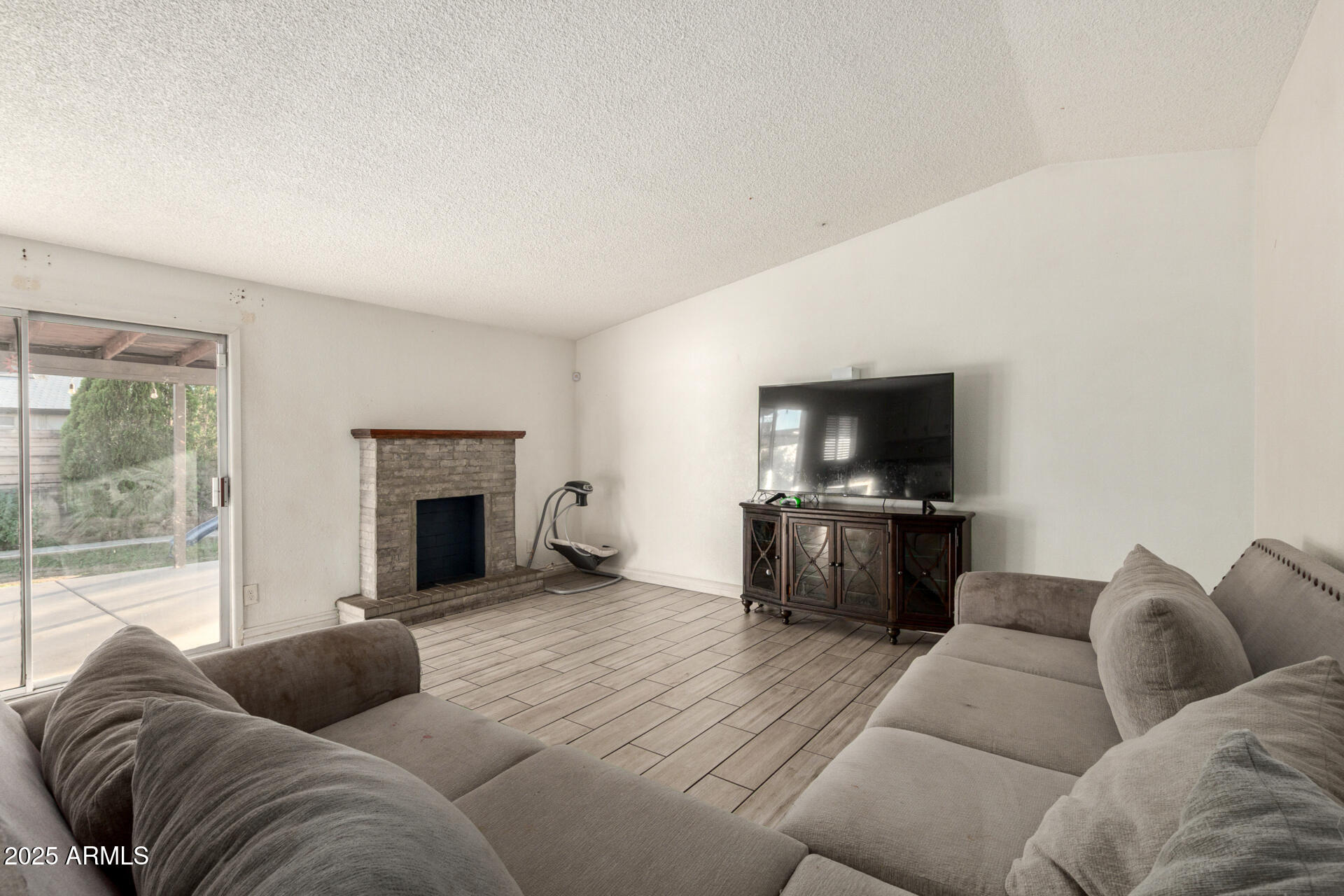 8001 W COLLEGE Drive