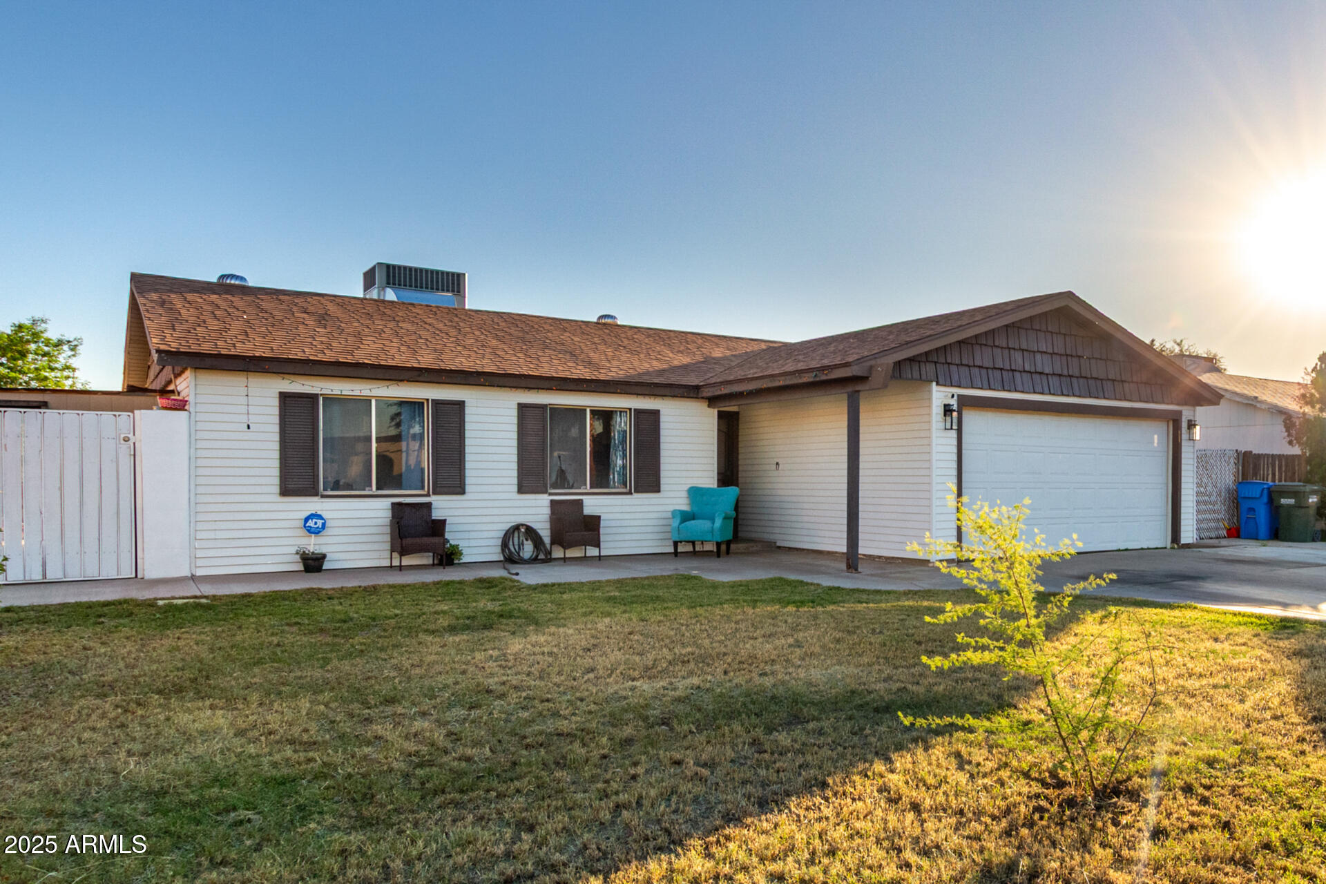 8001 W COLLEGE Drive