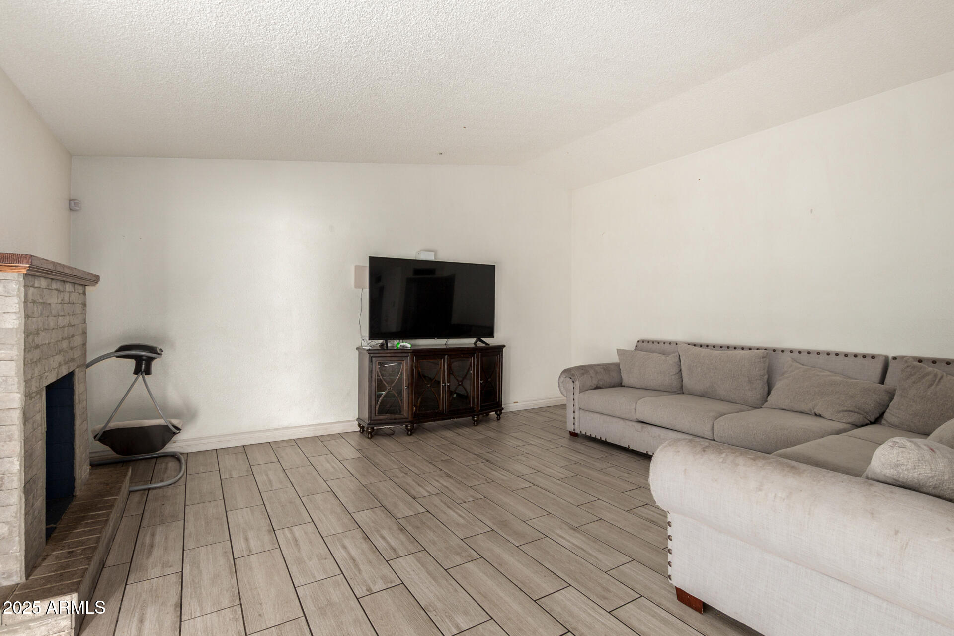 8001 W COLLEGE Drive