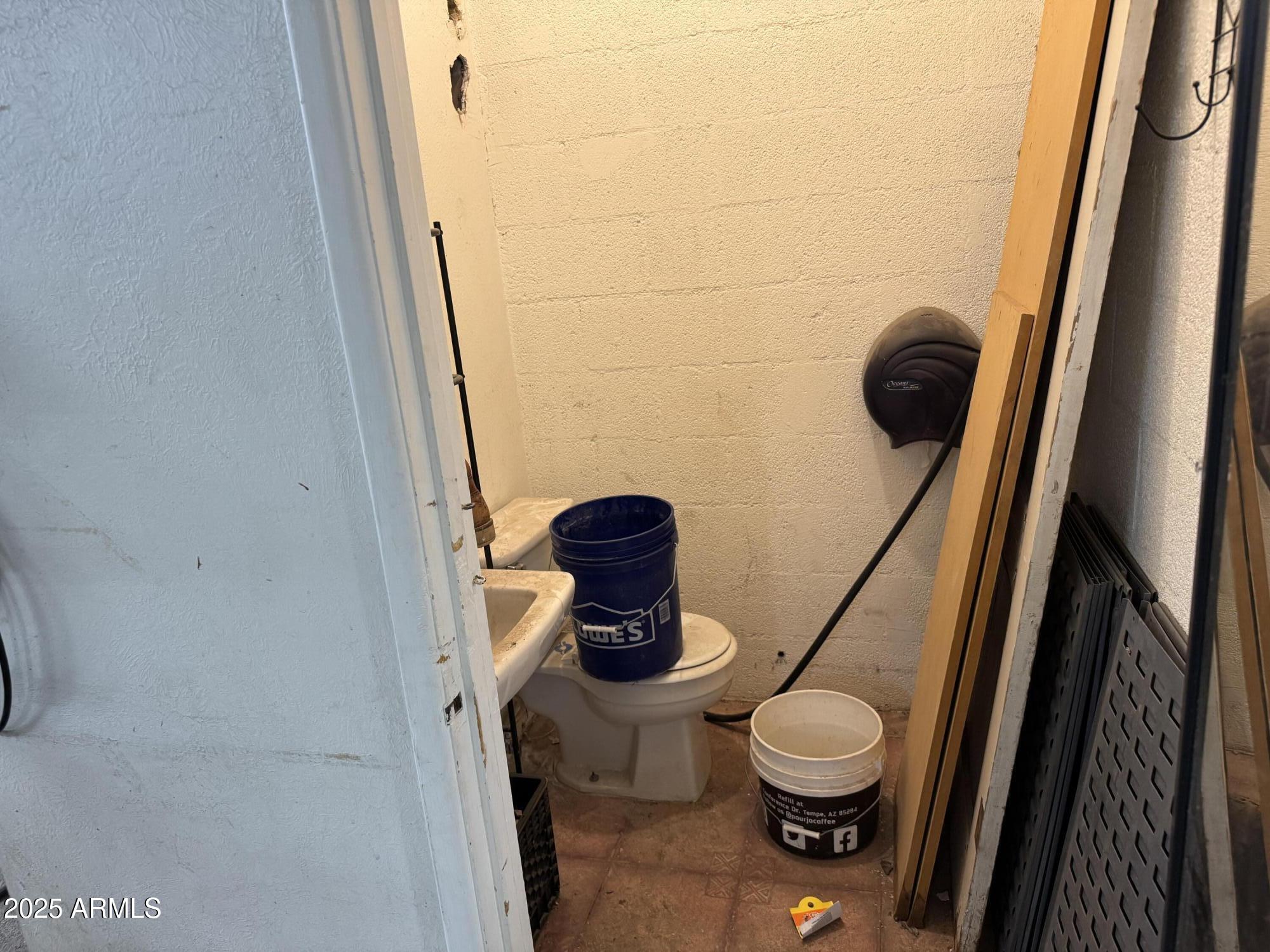 167 N FRONTIER Street