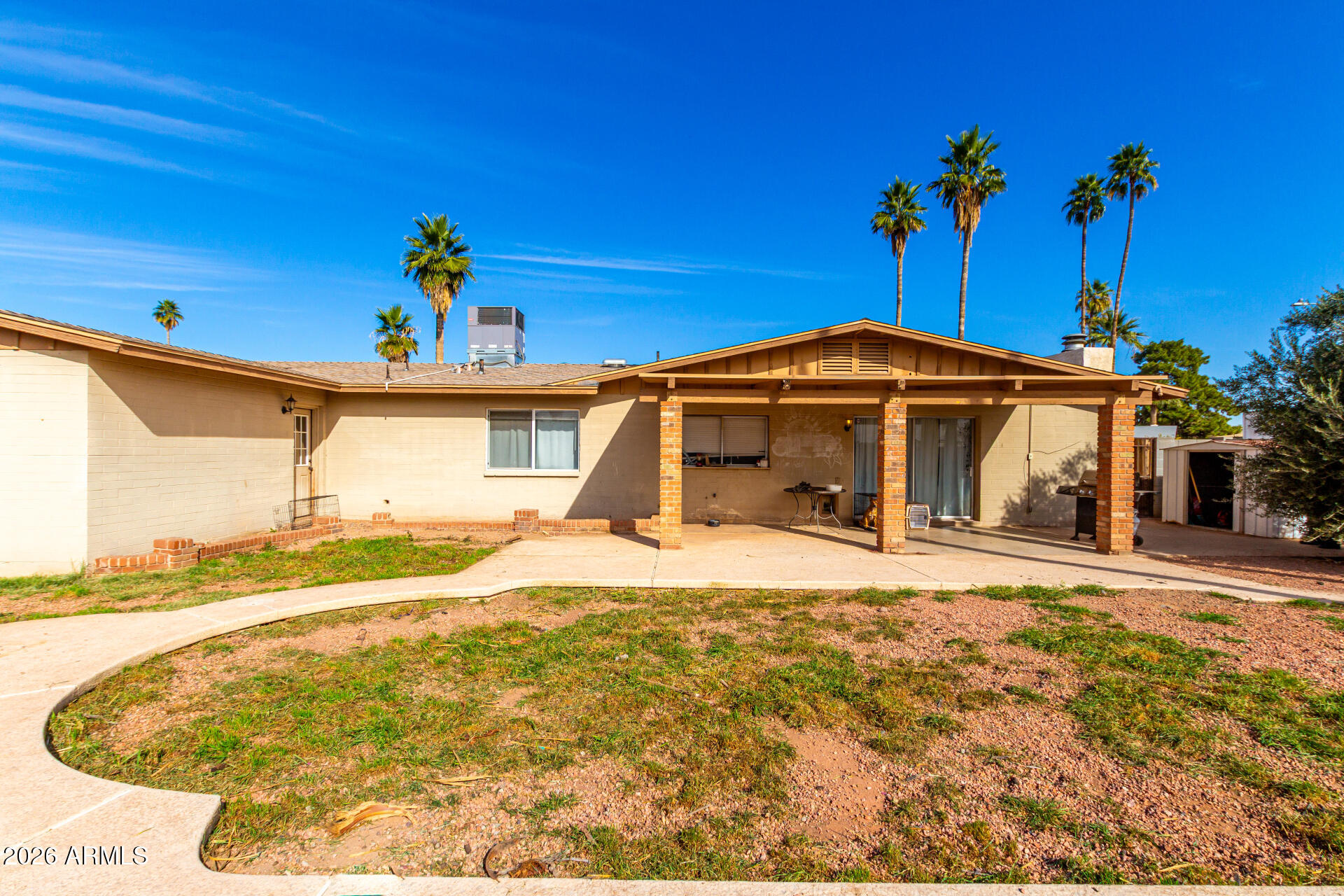 4519 W PARADISE Drive
