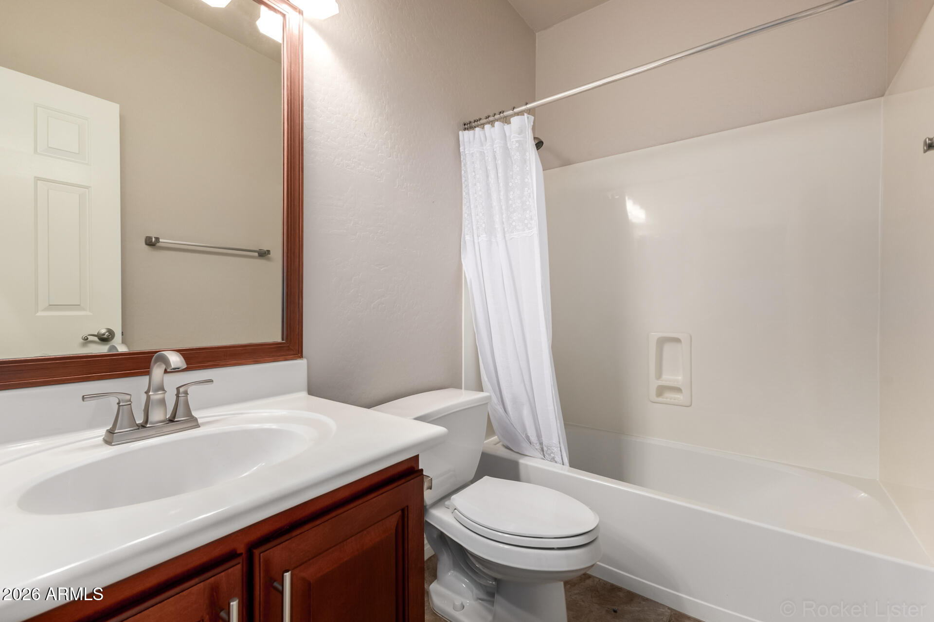 9852 W HEDGE HOG Place