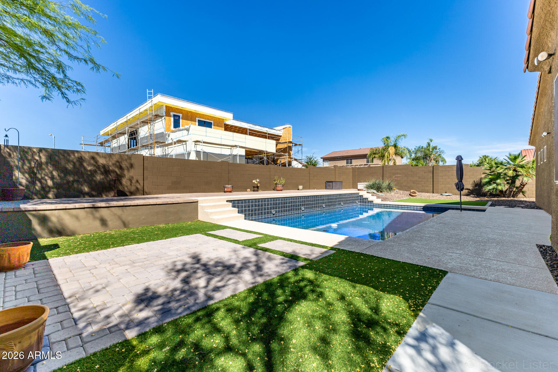 9852 W HEDGE HOG Place