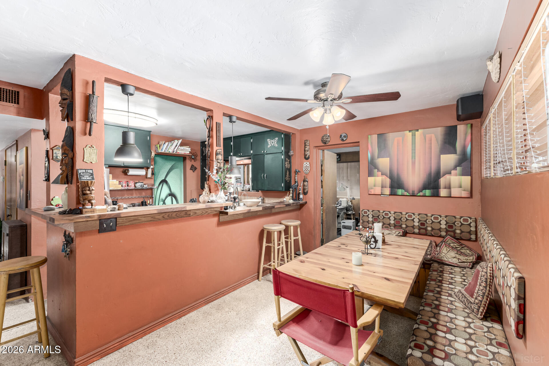 1032 W 6TH Place