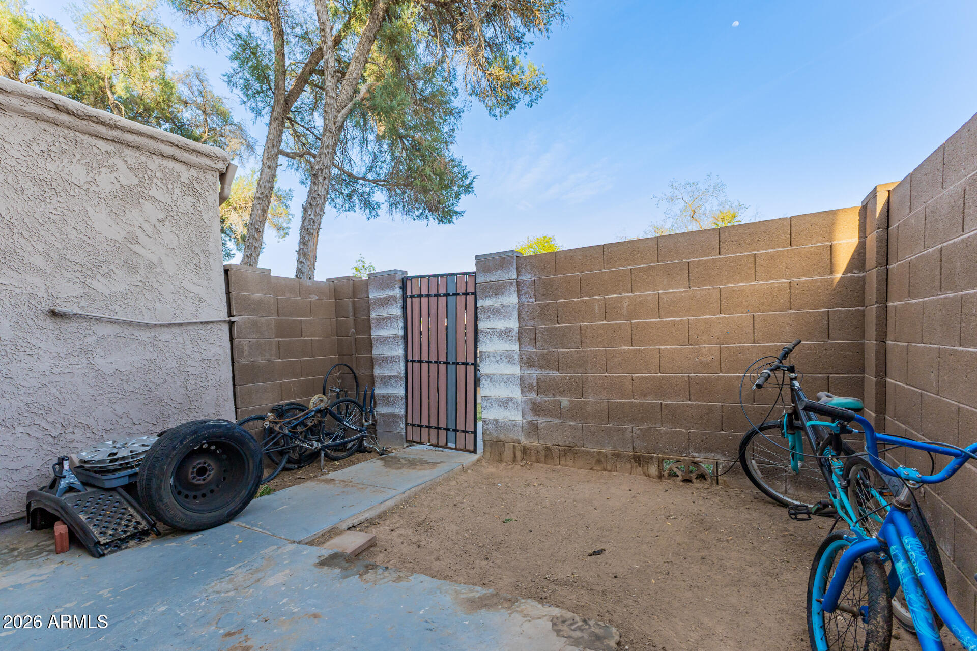 600 S DOBSON Road 88