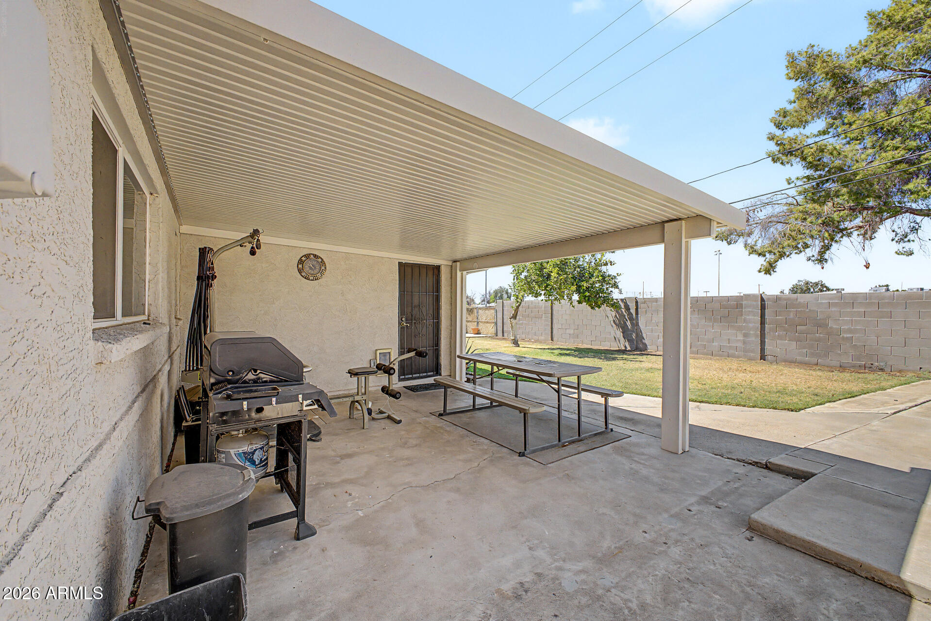 3234 W CORRINE Drive