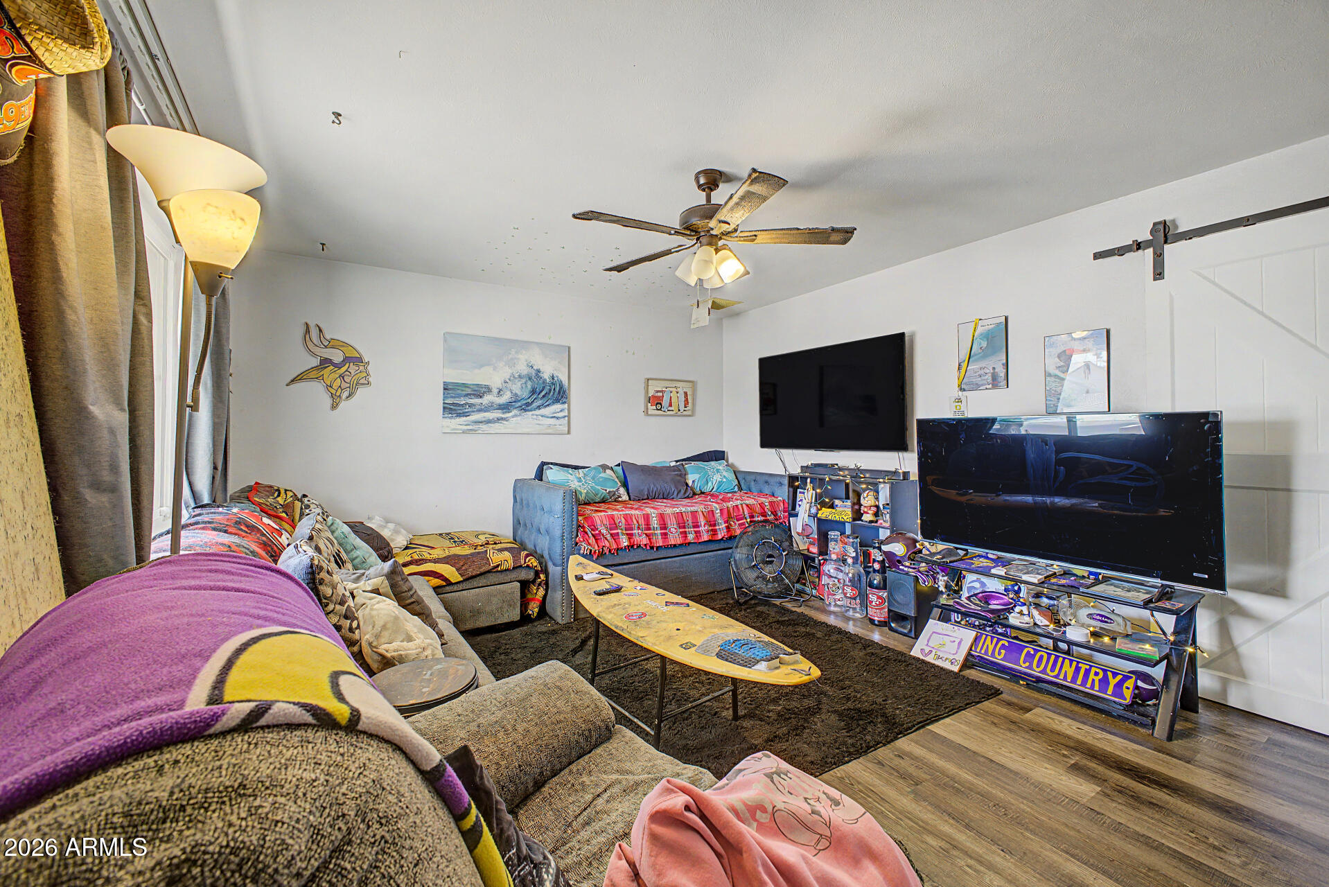 3234 W CORRINE Drive