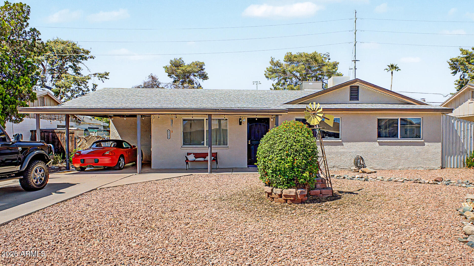 3234 W CORRINE Drive