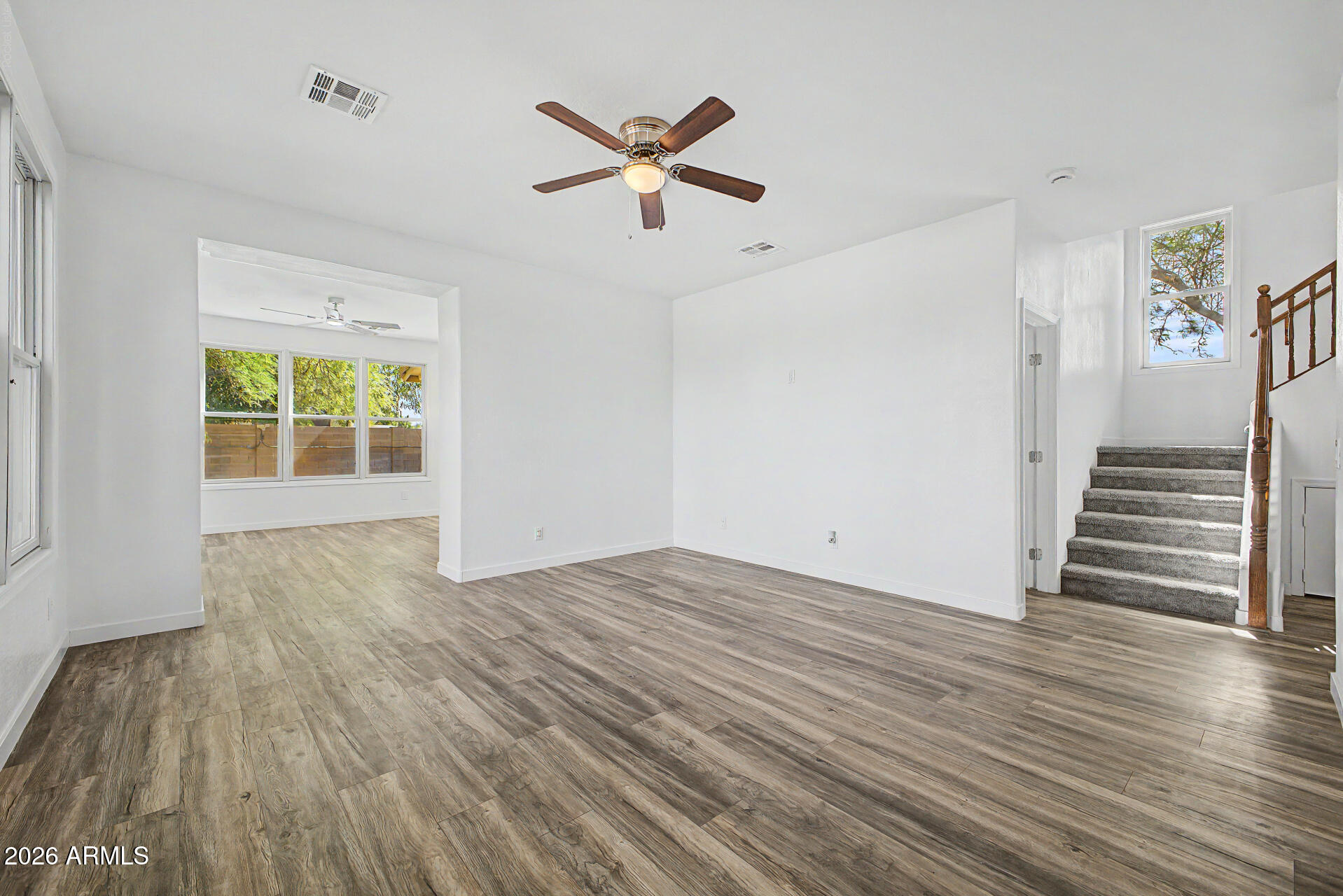 18293 W ELM Street