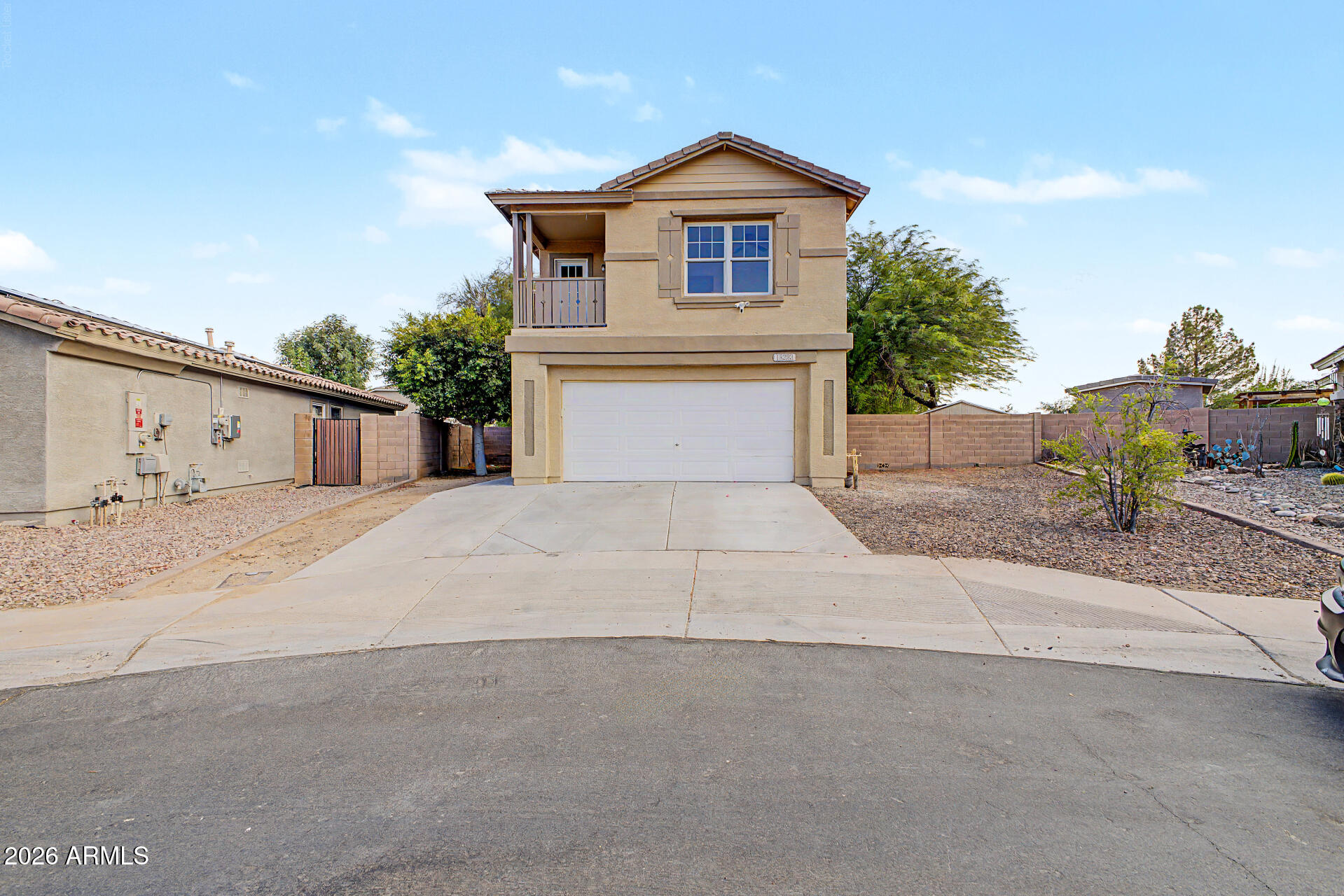18293 W ELM Street