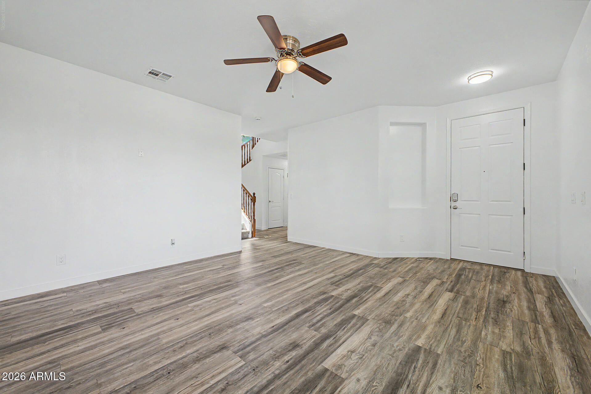 18293 W ELM Street