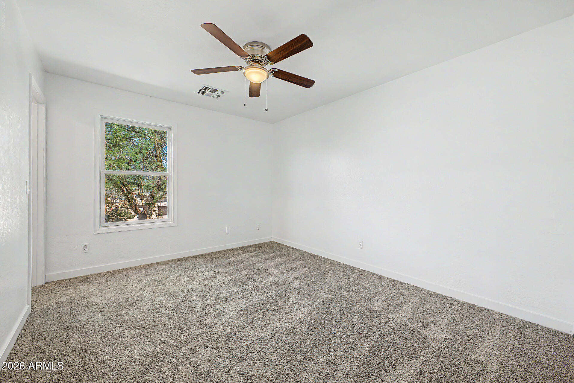 18293 W ELM Street