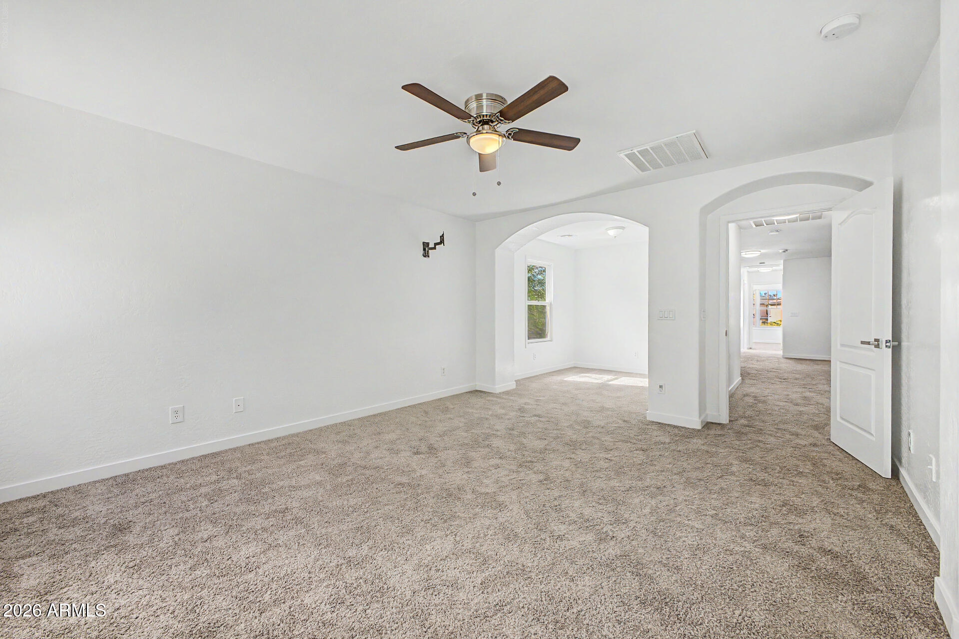 18293 W ELM Street