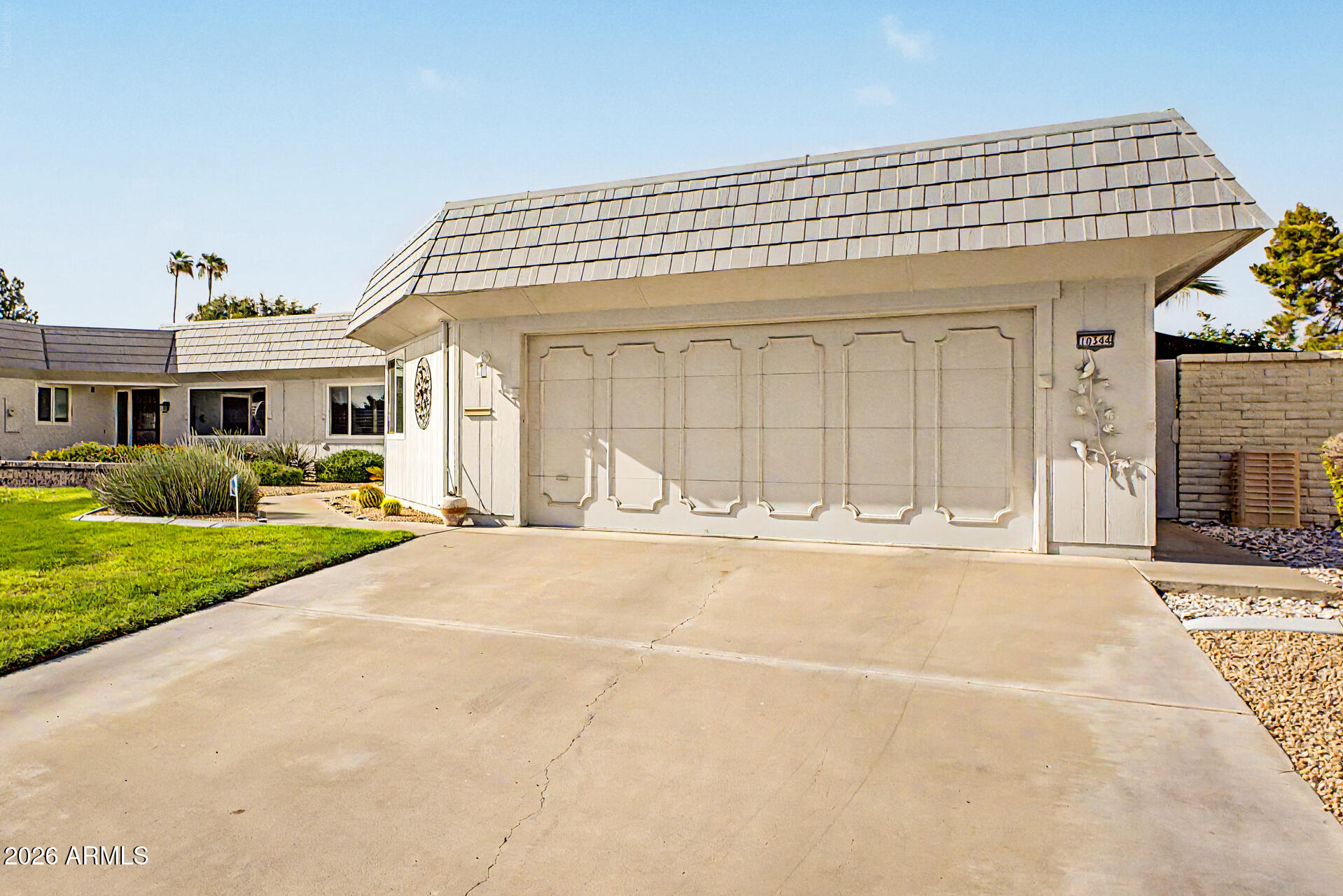 10344 W HUTTON Drive
