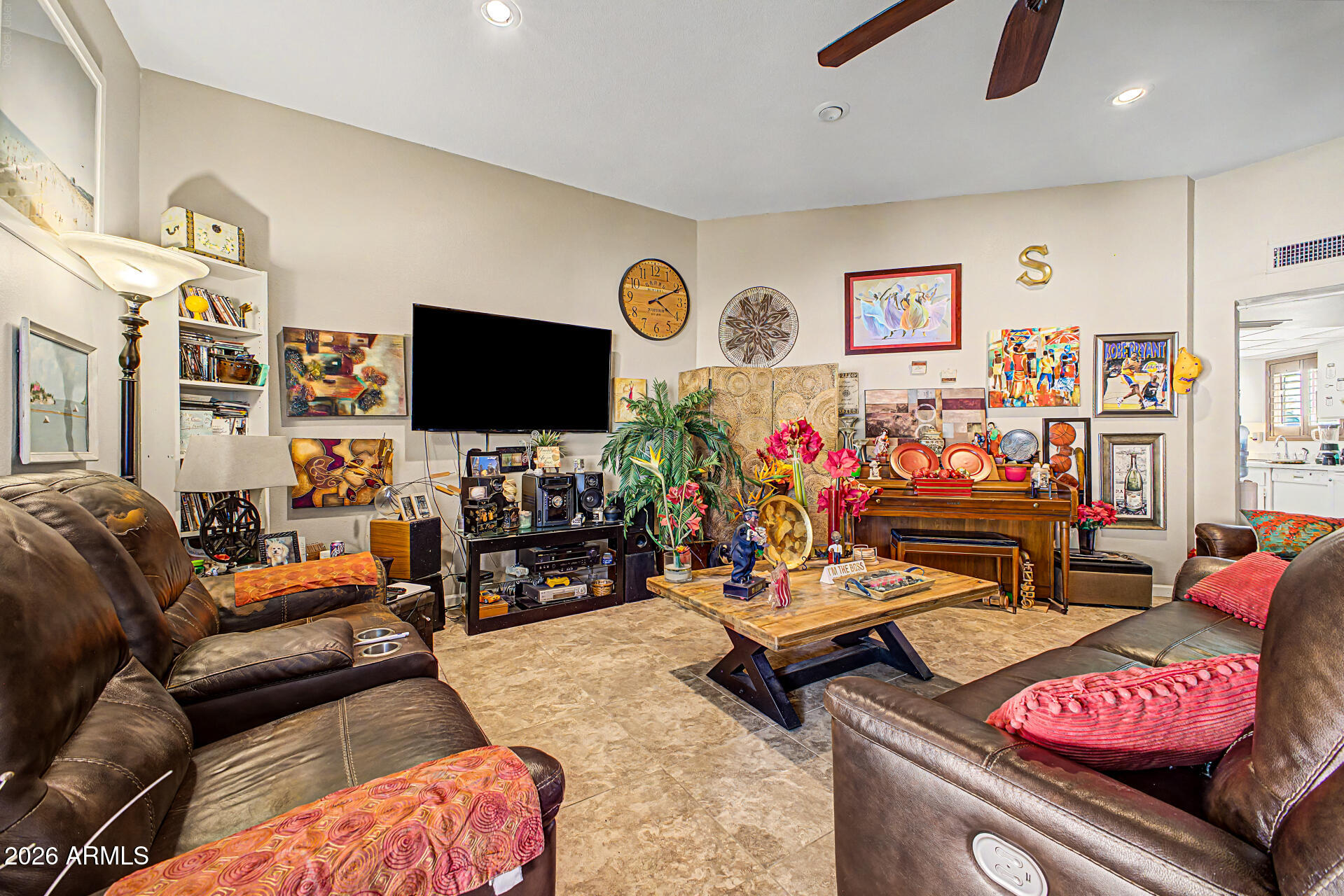 10344 W HUTTON Drive