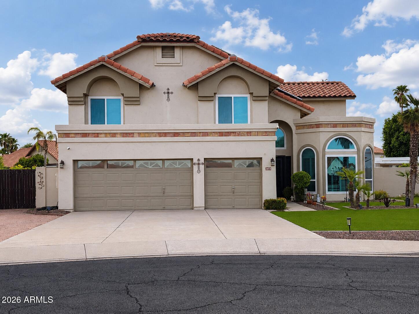2653 N FONTANA Circle