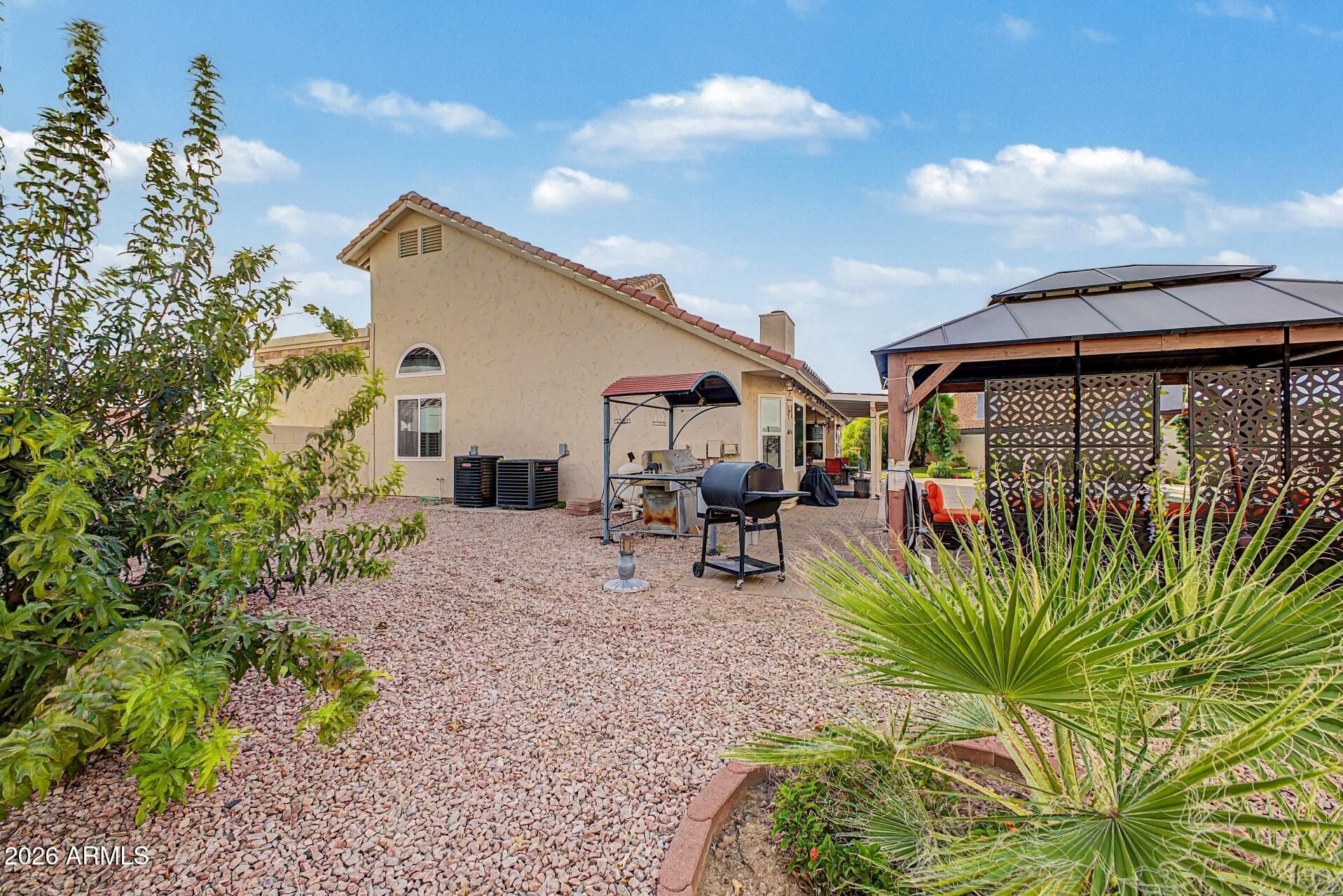 2653 N FONTANA Circle